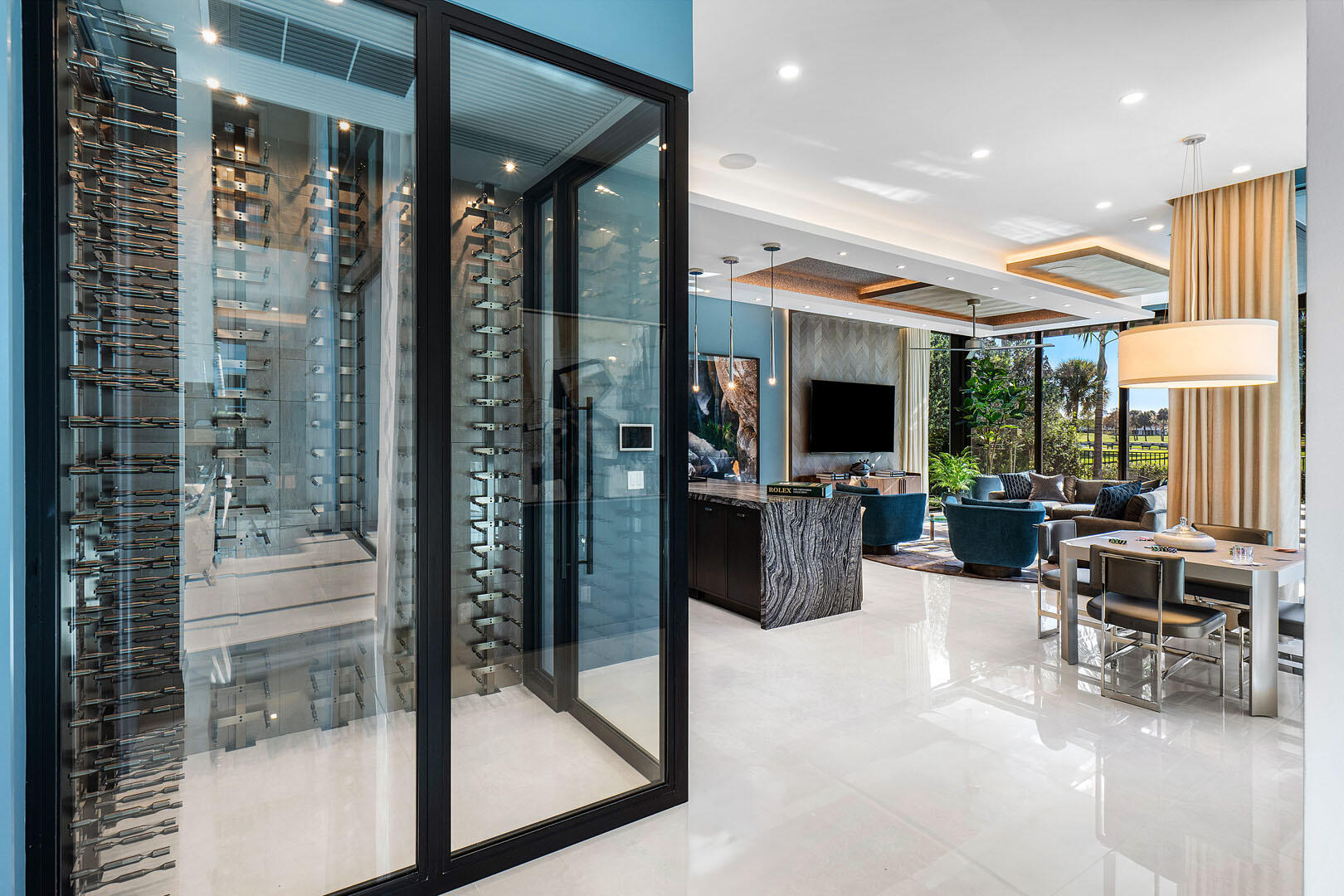 ROYAL PALM YACHT & COUNTRY CLUB - Residential