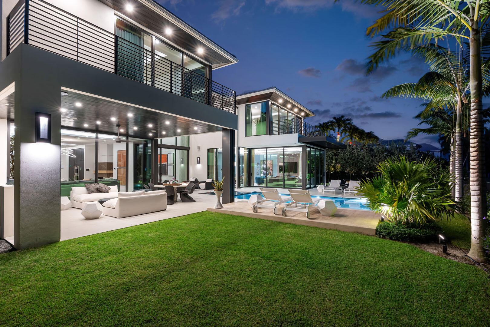 ROYAL PALM YACHT & COUNTRY CLUB - Residential