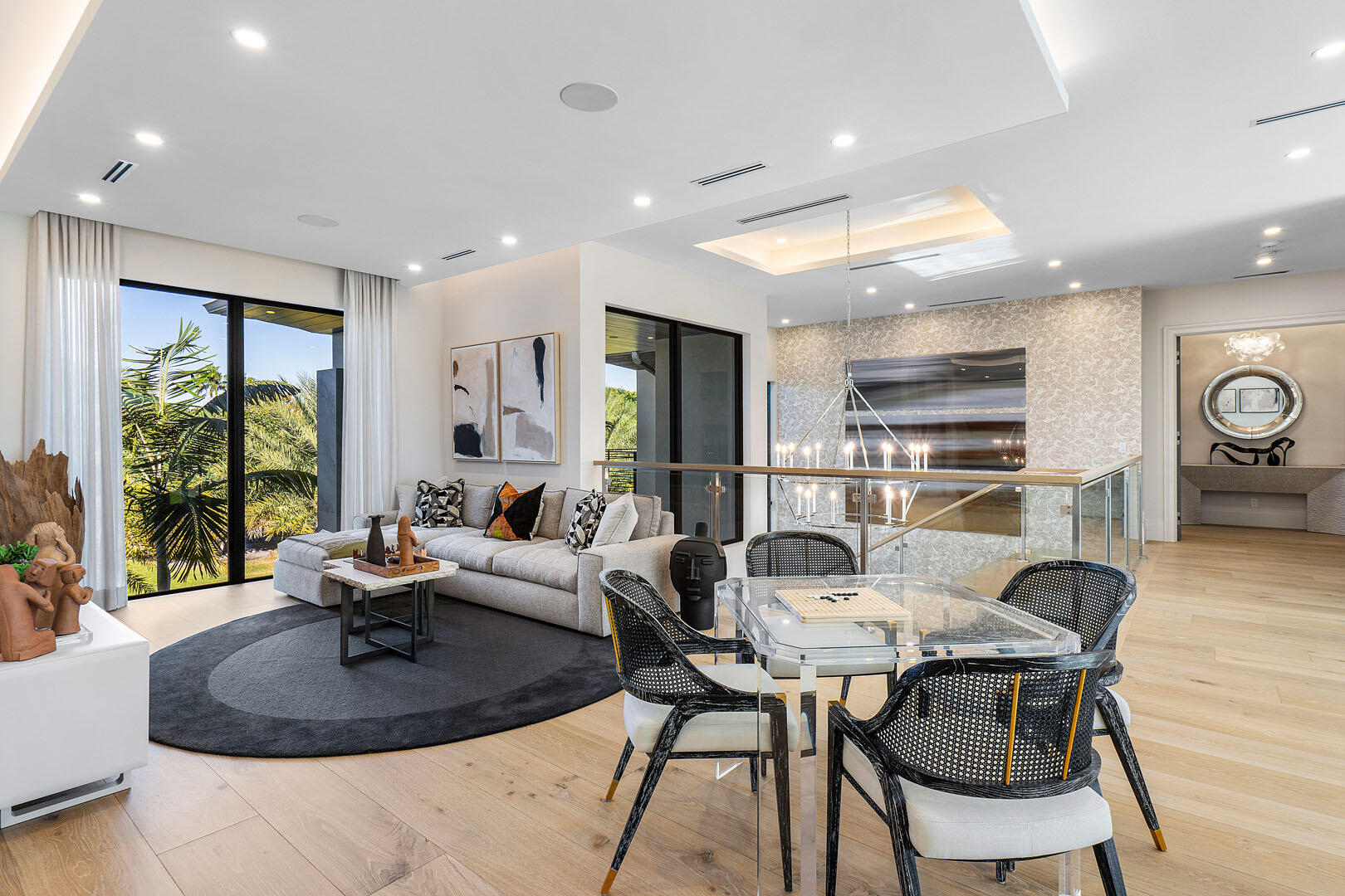 ROYAL PALM YACHT & COUNTRY CLUB - Residential