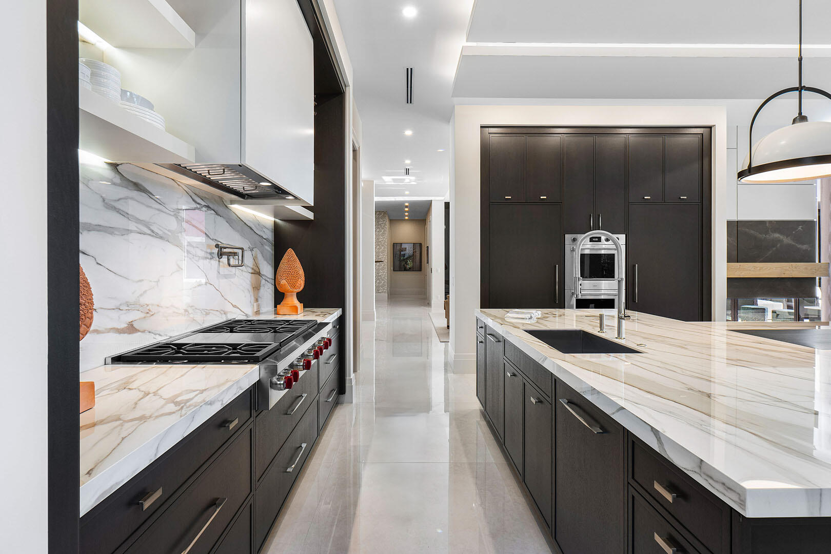 ROYAL PALM YACHT & COUNTRY CLUB - Residential