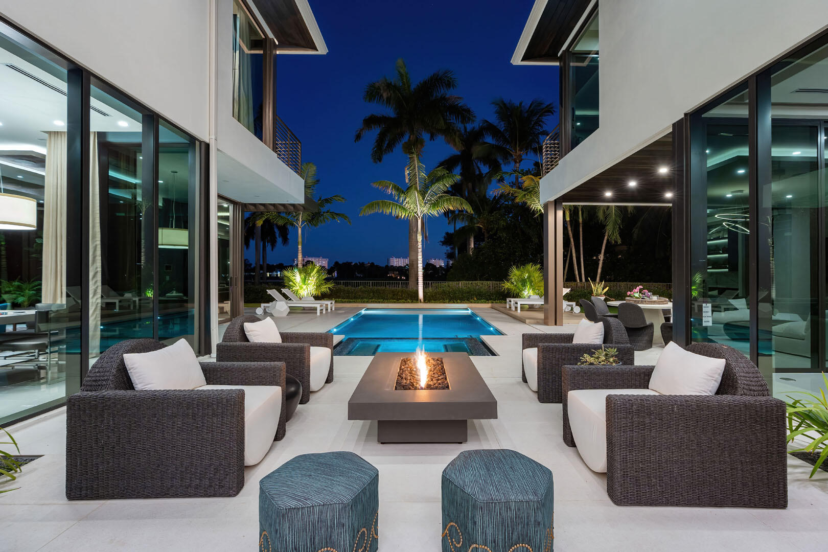 ROYAL PALM YACHT & COUNTRY CLUB - Residential