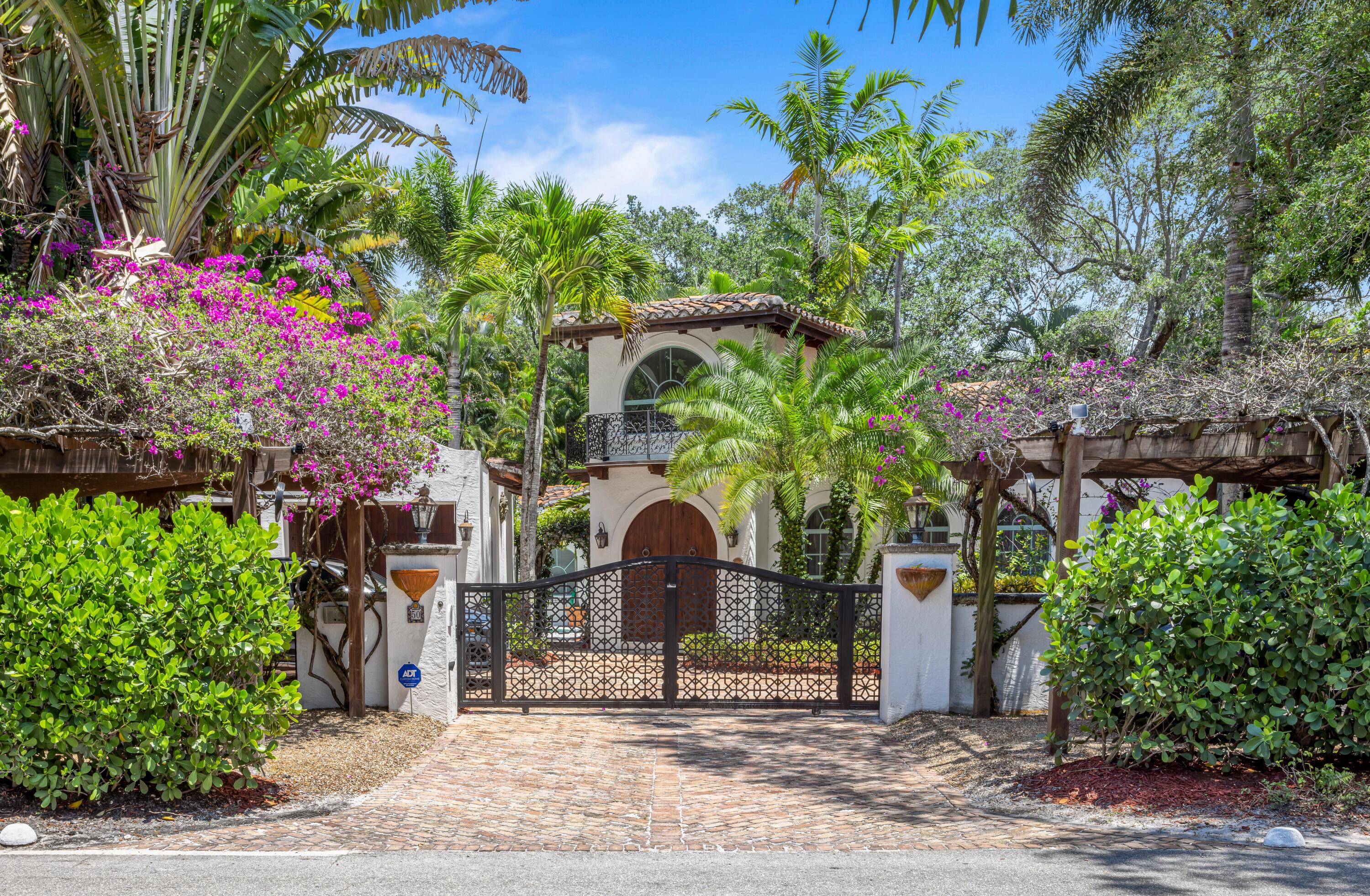 OLD FLORESTA , Adjacent (FLORESTA) - Residential