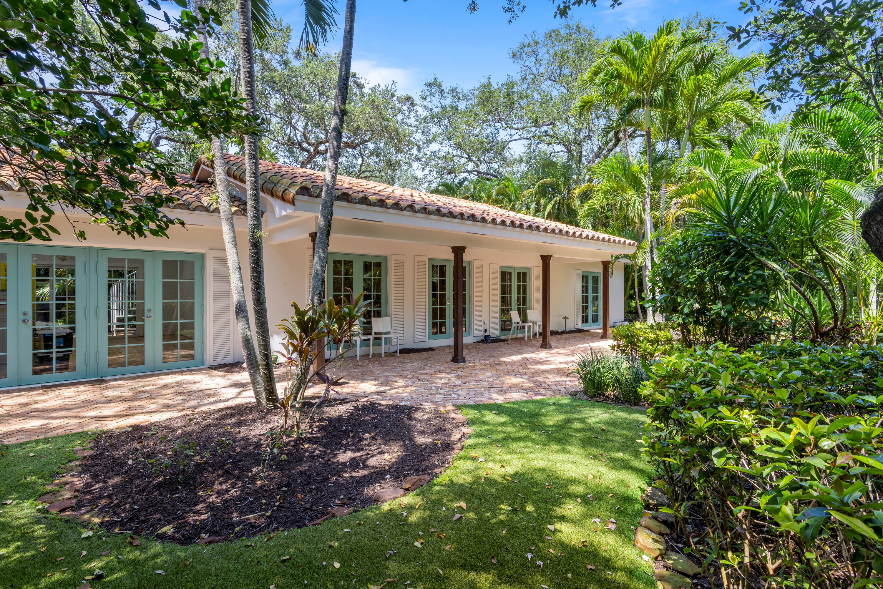 OLD FLORESTA , Adjacent (FLORESTA) - Residential