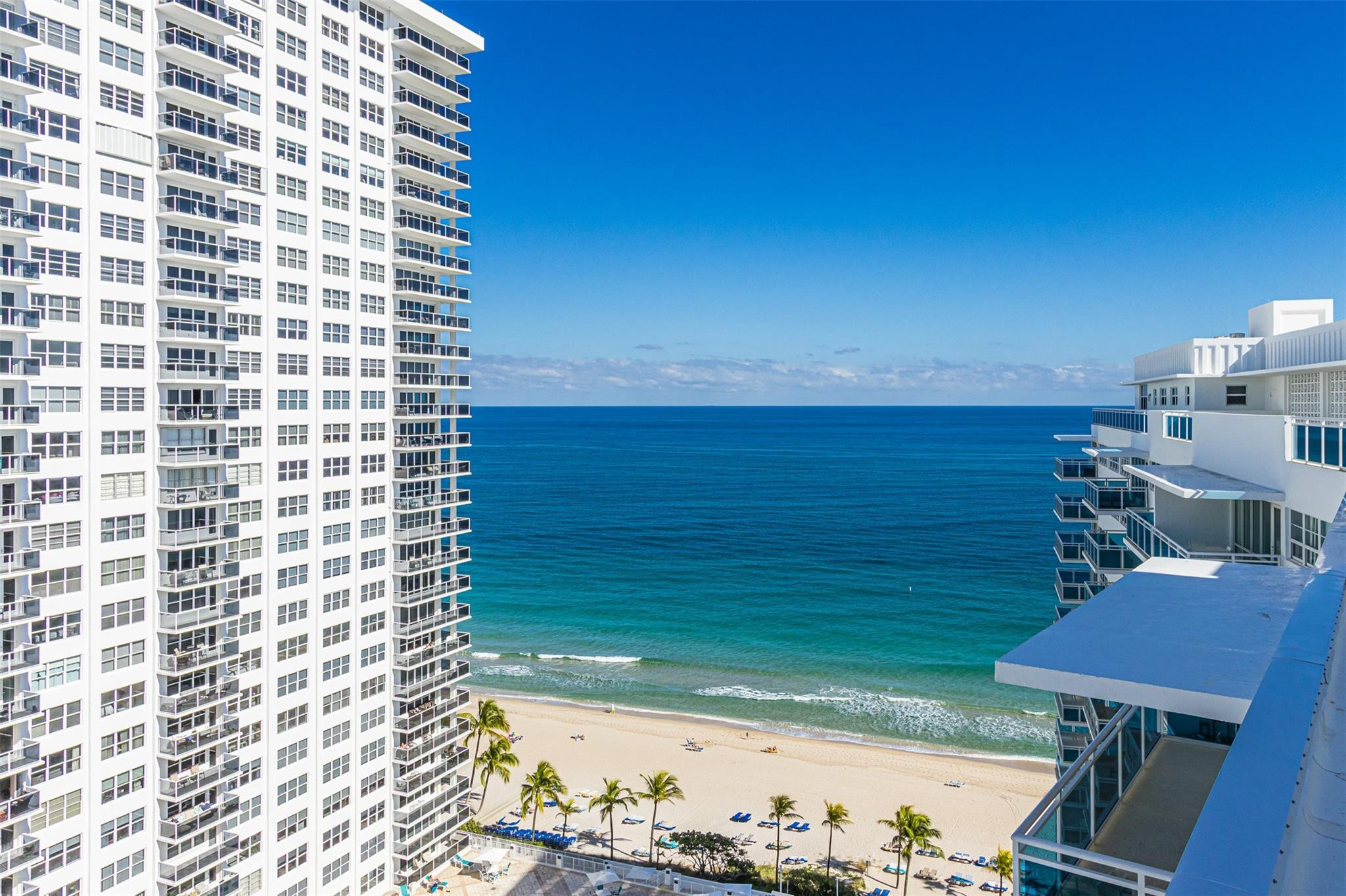 THE COMMODORE CONDOMINIUM - Residential