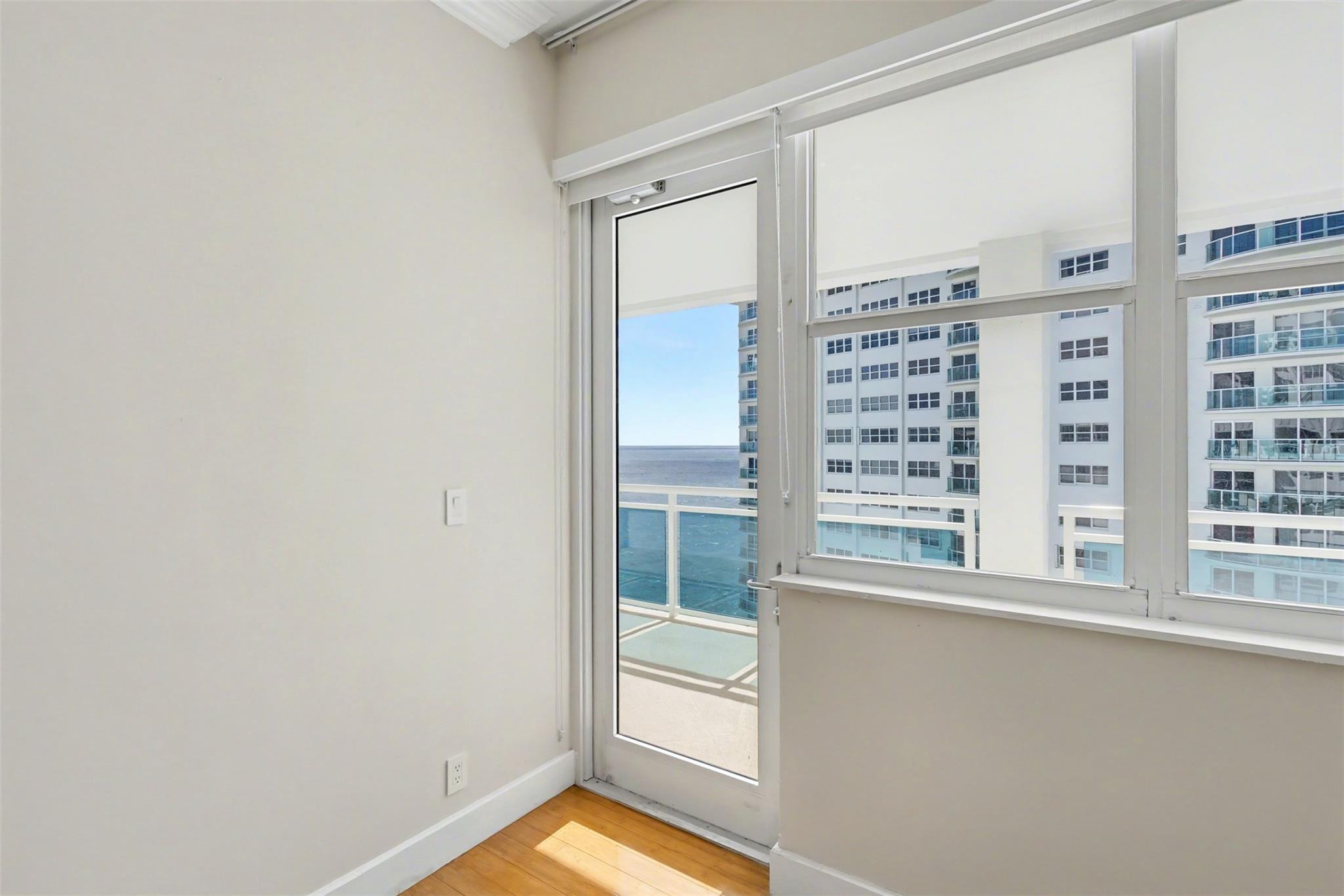 THE COMMODORE CONDOMINIUM - Residential