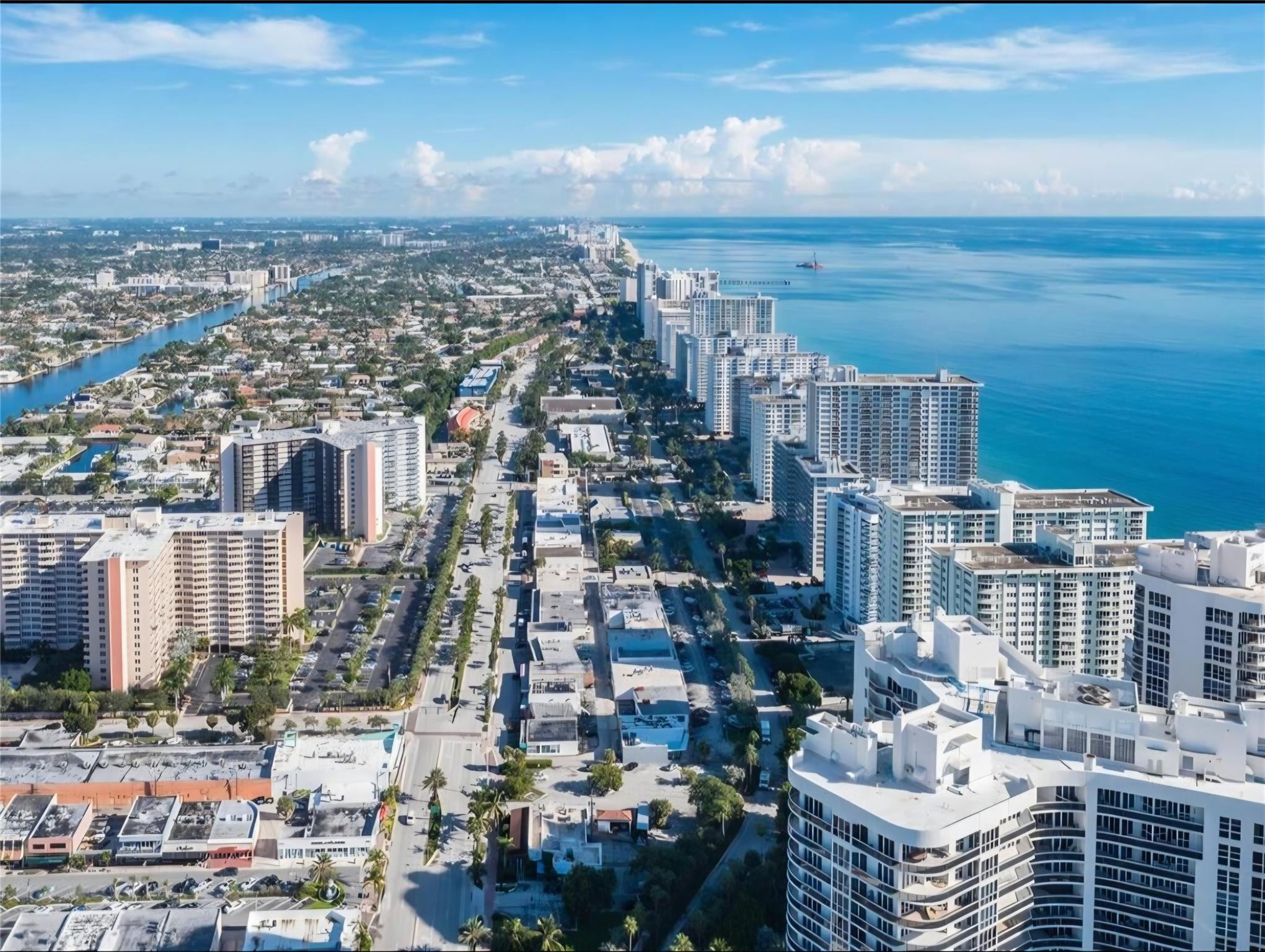 THE COMMODORE CONDOMINIUM - Residential