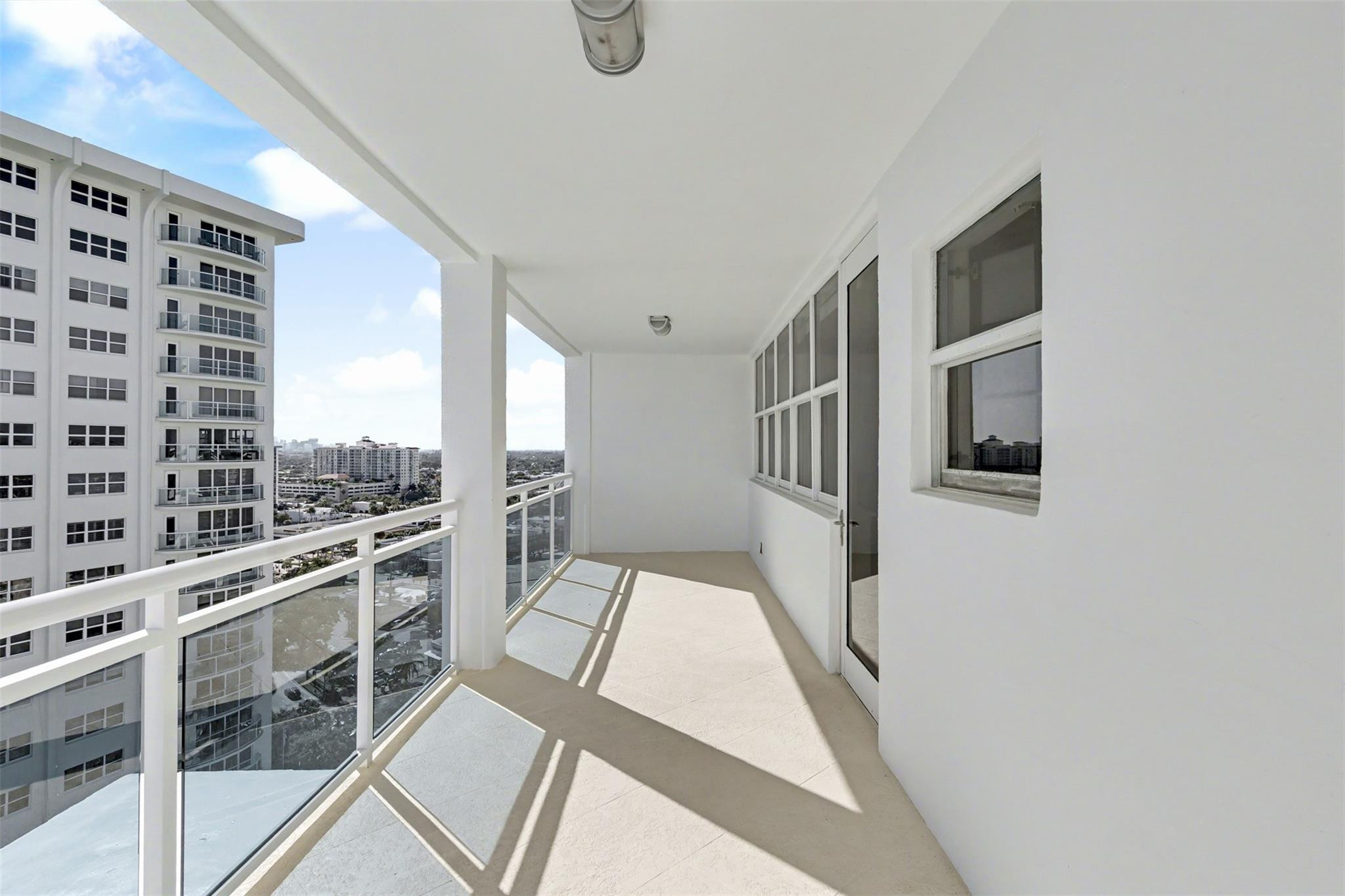 THE COMMODORE CONDOMINIUM - Residential