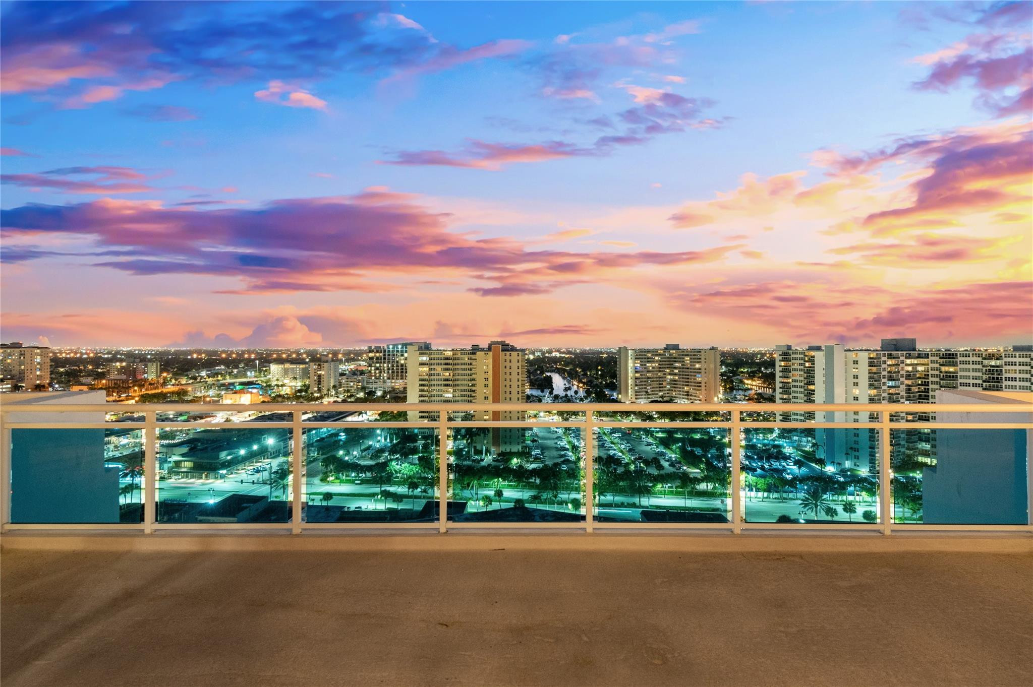 THE COMMODORE CONDOMINIUM - Residential