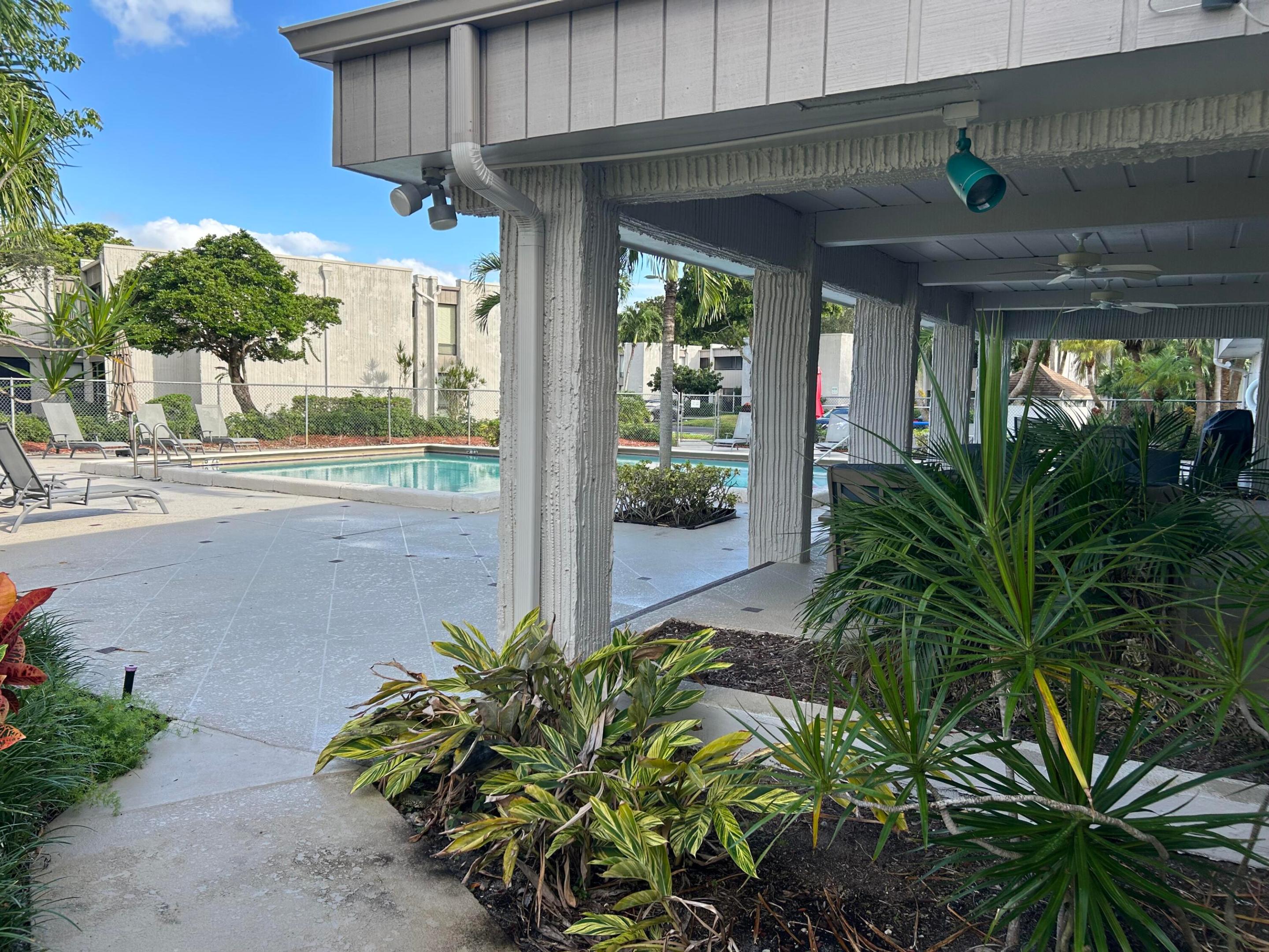 WOODHAVEN CONDO - Residential Lease