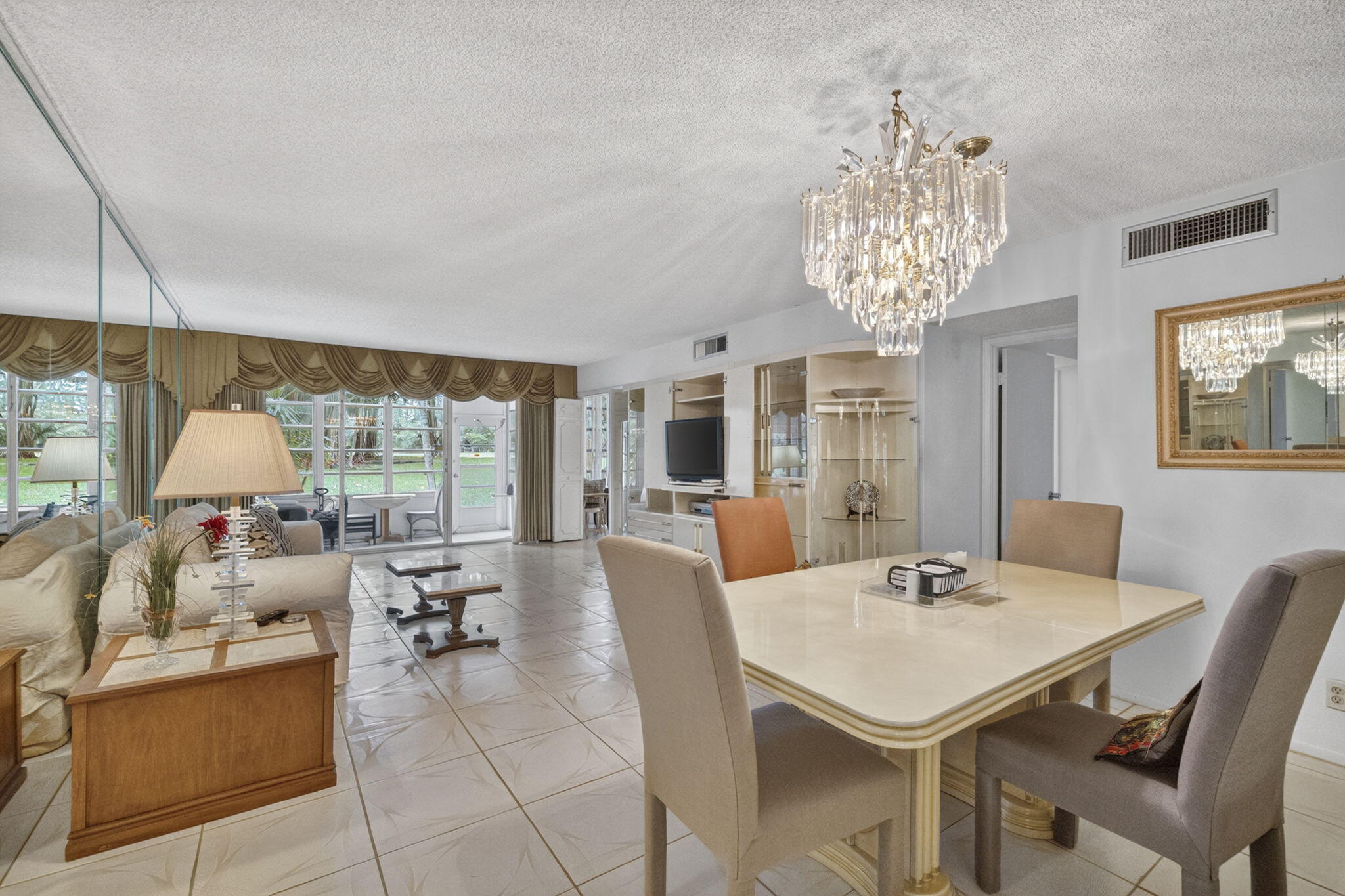 NO 17 PALM-AIRE COUNTRY CLUB - Residential