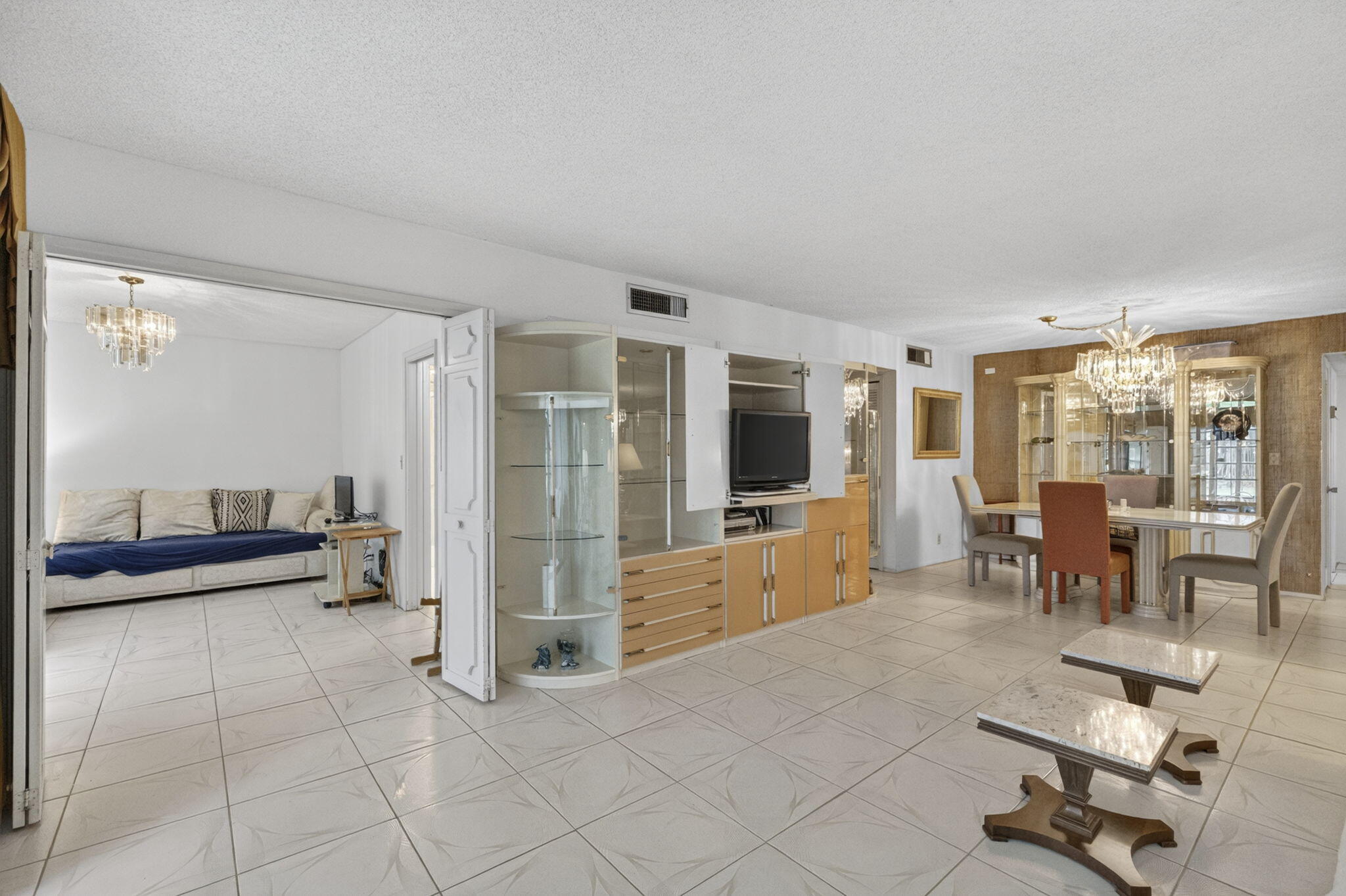 NO 17 PALM-AIRE COUNTRY CLUB - Residential