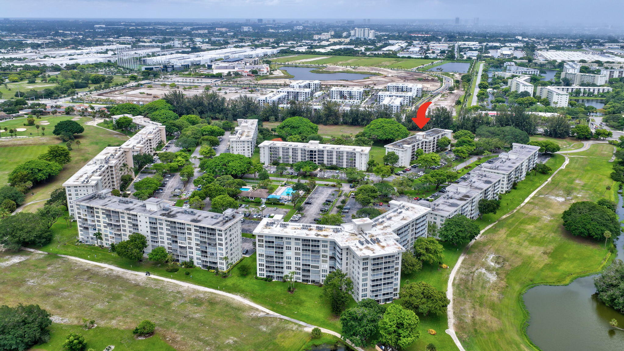 NO 17 PALM-AIRE COUNTRY CLUB - Residential