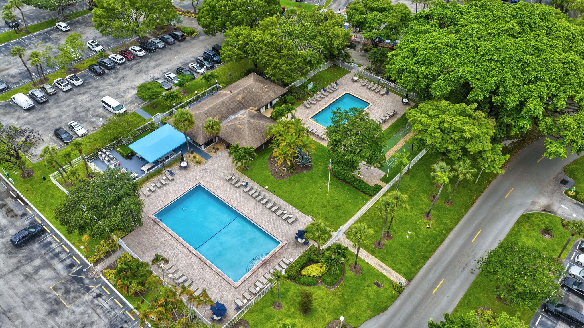 NO 17 PALM-AIRE COUNTRY CLUB - Residential