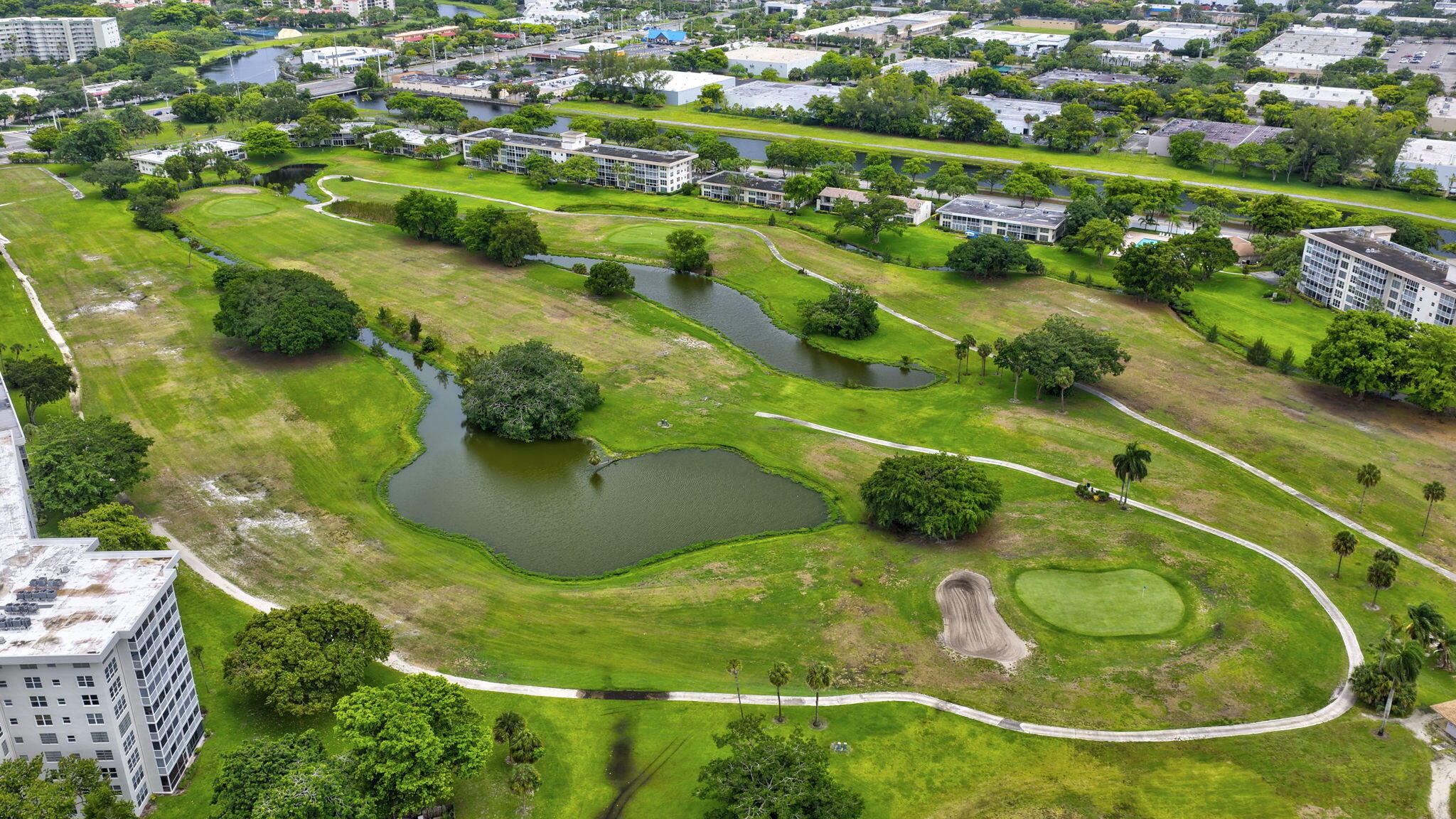 NO 17 PALM-AIRE COUNTRY CLUB - Residential