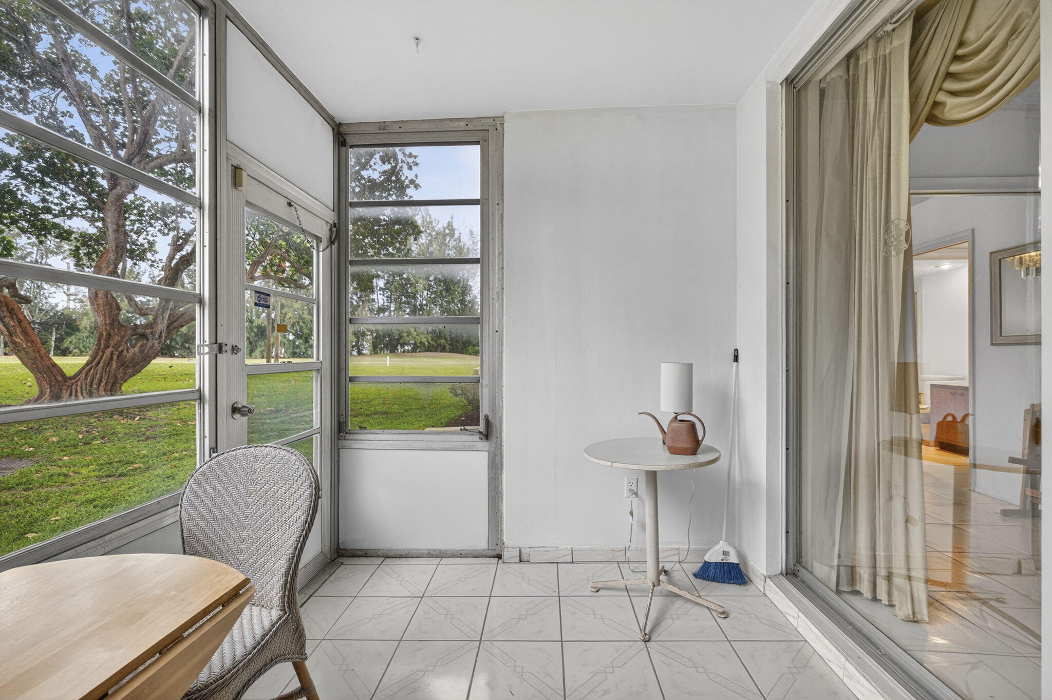 NO 17 PALM-AIRE COUNTRY CLUB - Residential