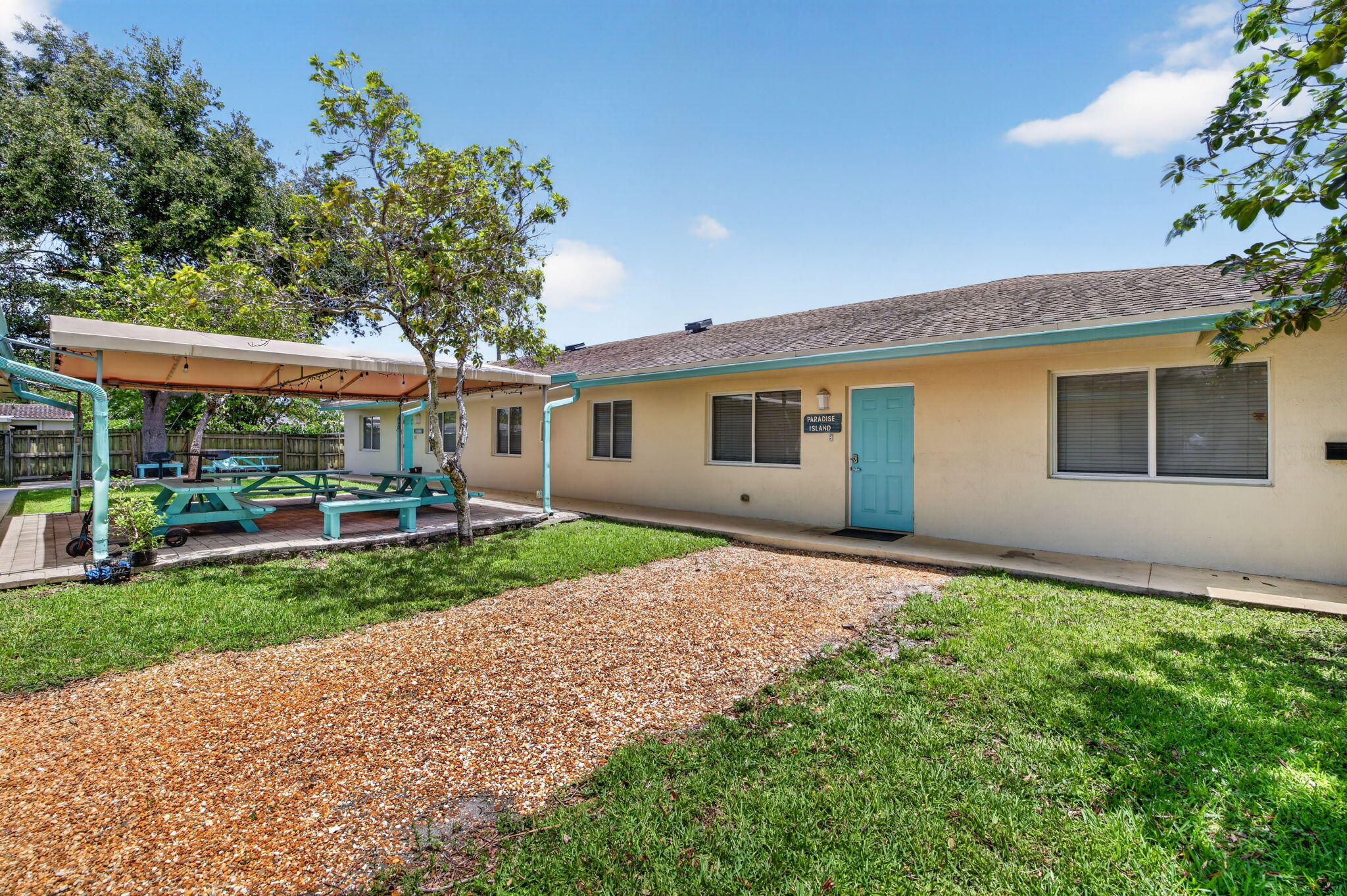 Croissant Park - Residential Income