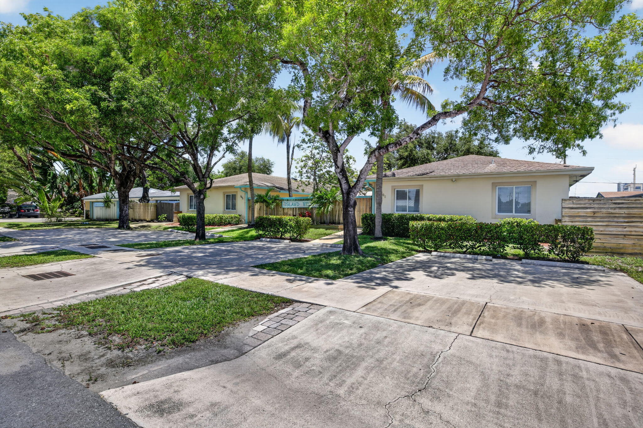 Croissant Park - Residential Income