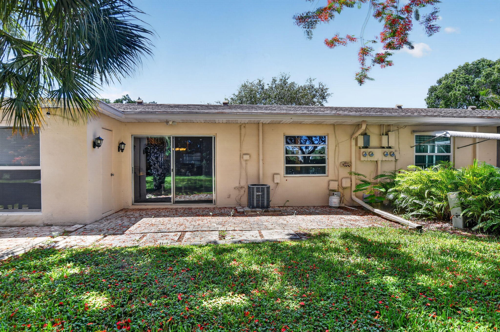 BOCA LAKES CONDO - Residential