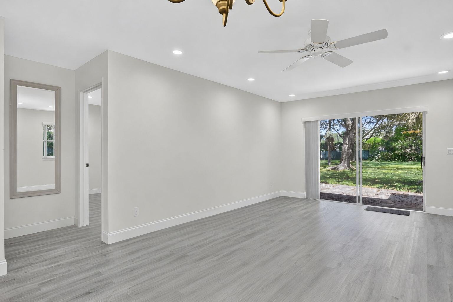 BOCA LAKES CONDO - Residential