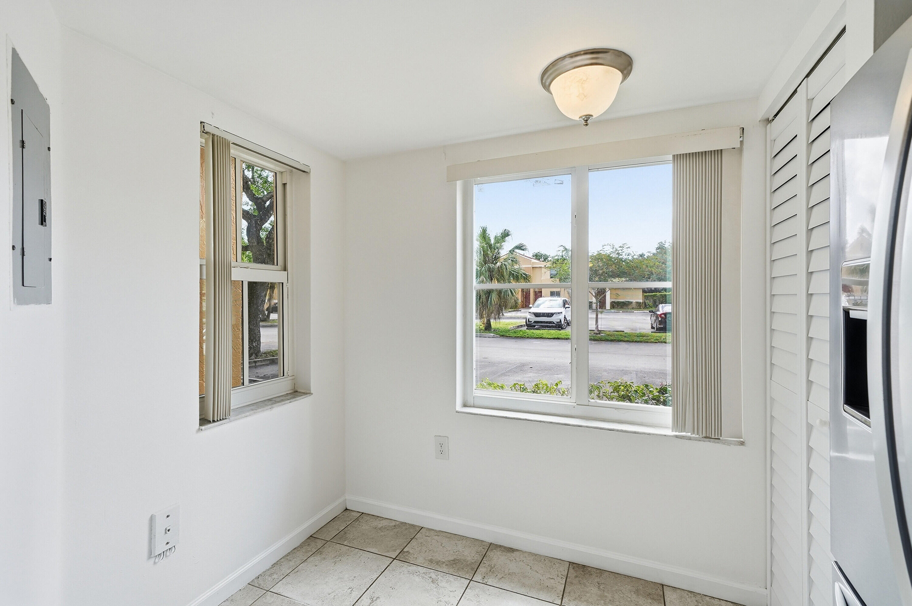 SORRENTO LAKES AT SUNRISE POINT - Residential Lease