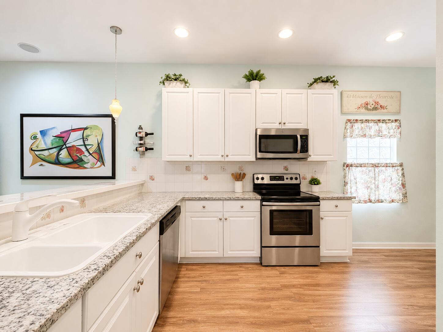 GROVE PLACE - Residential