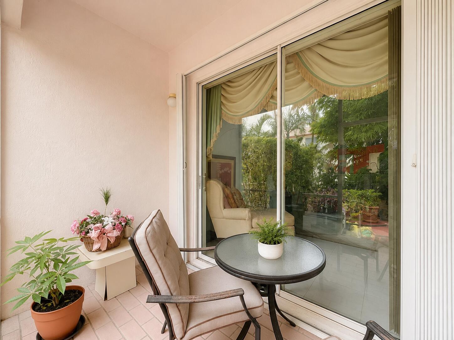 GROVE PLACE - Residential