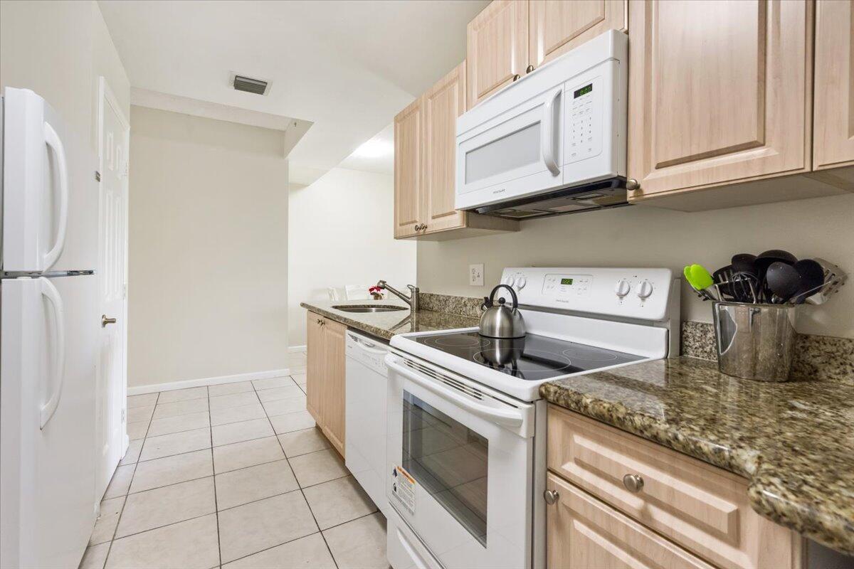 ARISSA PLACE CONDO - Residential Lease