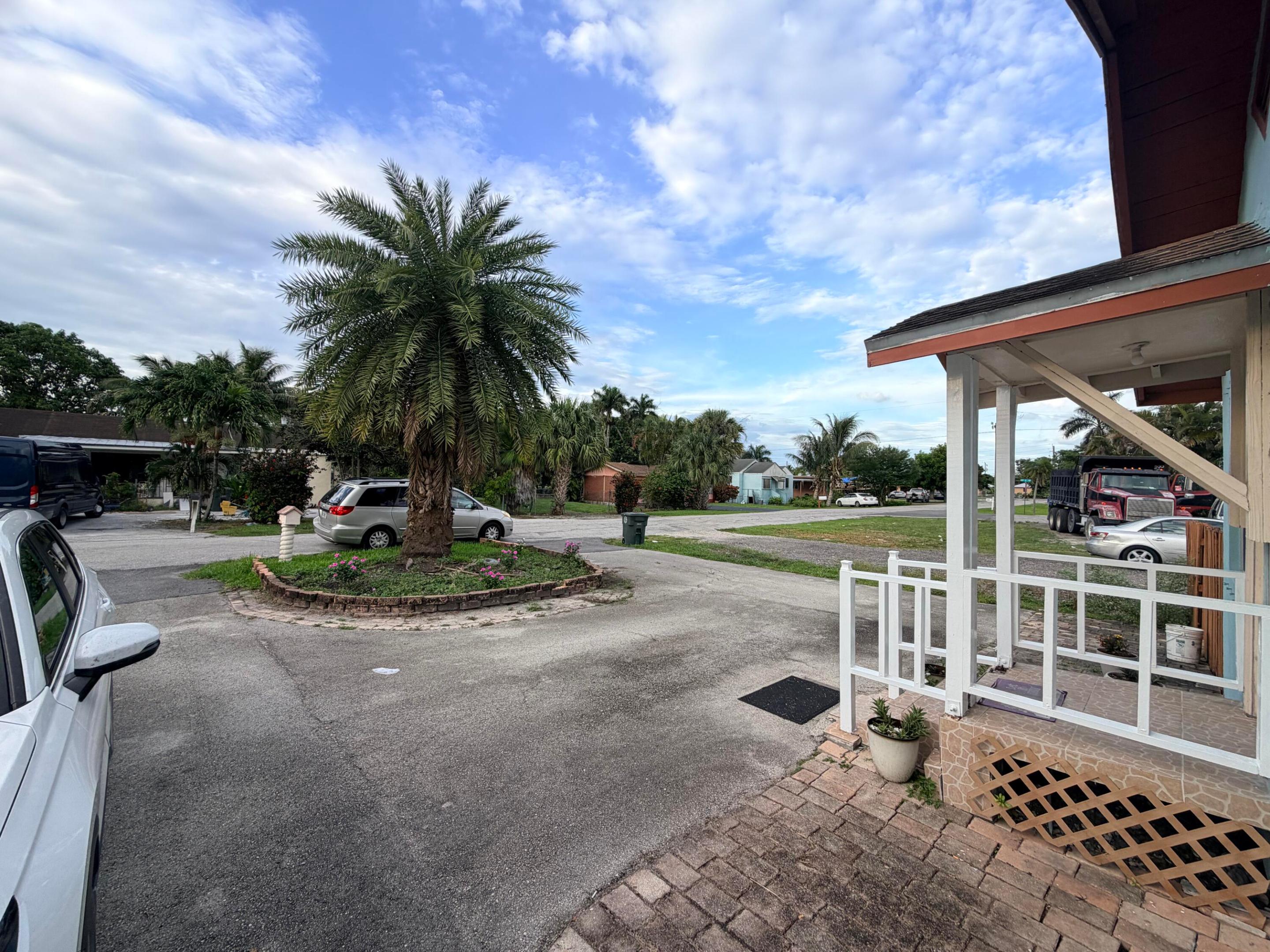 NORTHMOOR GARDENS - Residential