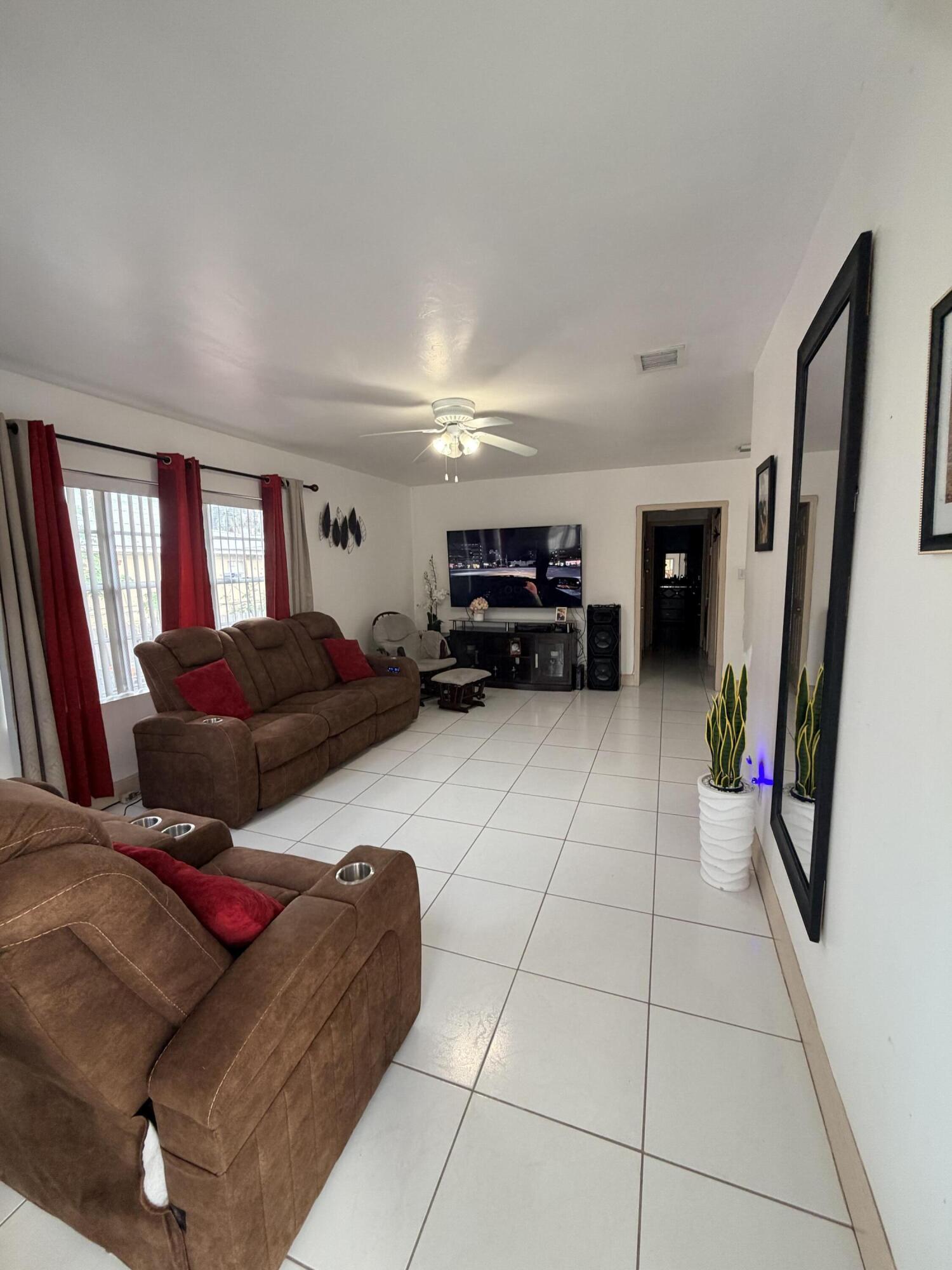 NORTHMOOR GARDENS - Residential
