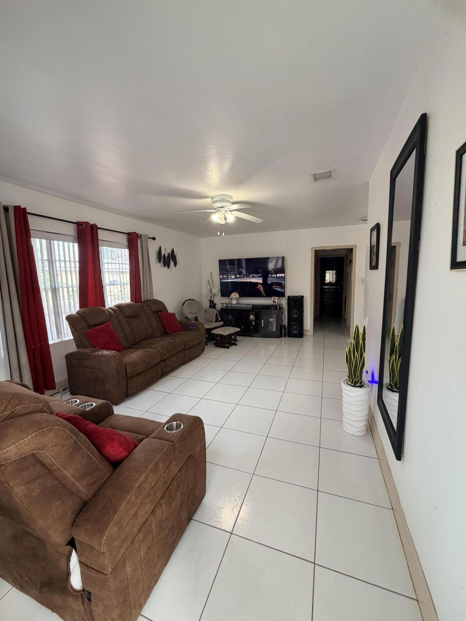 NORTHMOOR GARDENS - Residential