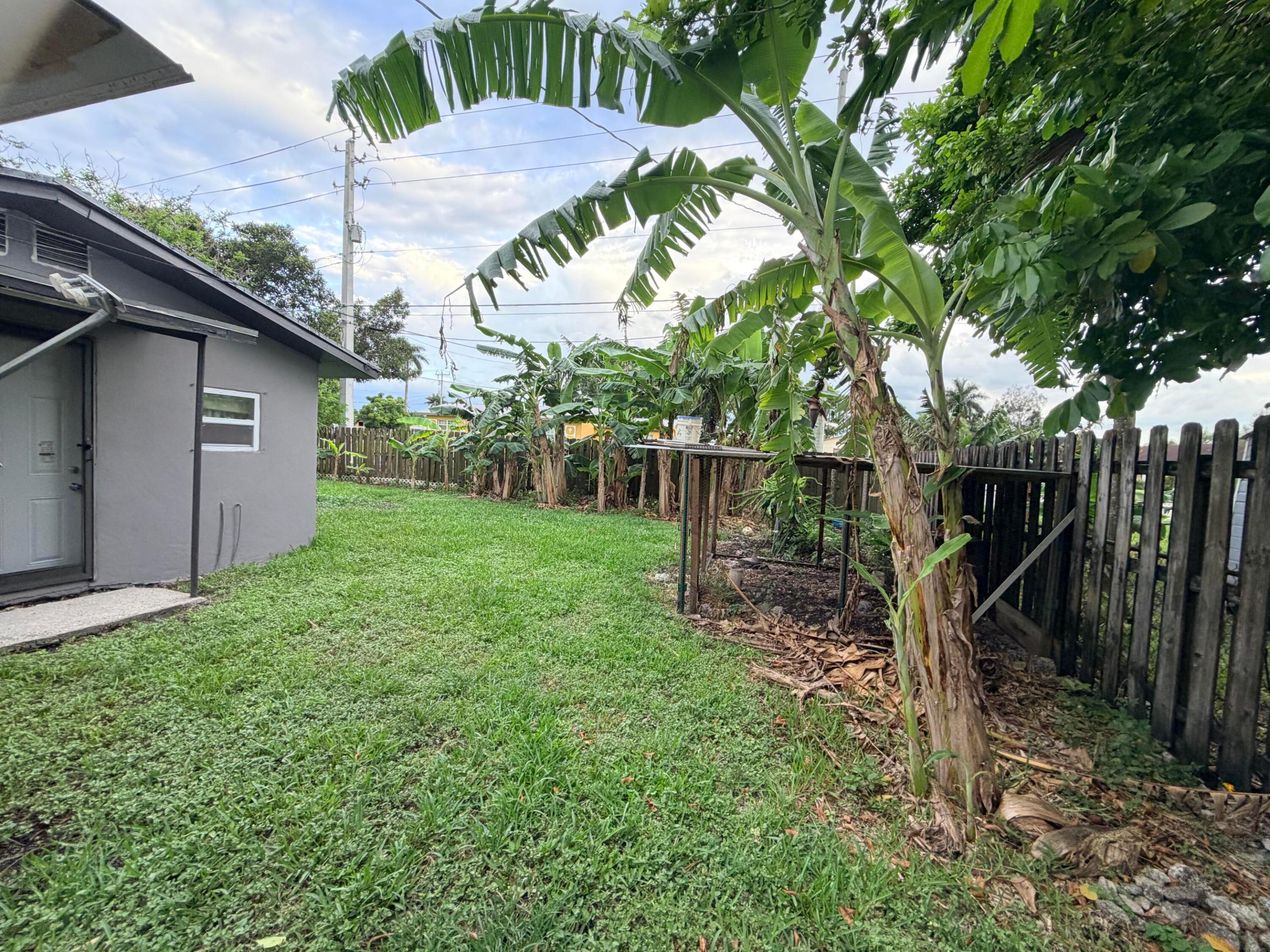 NORTHMOOR GARDENS - Residential