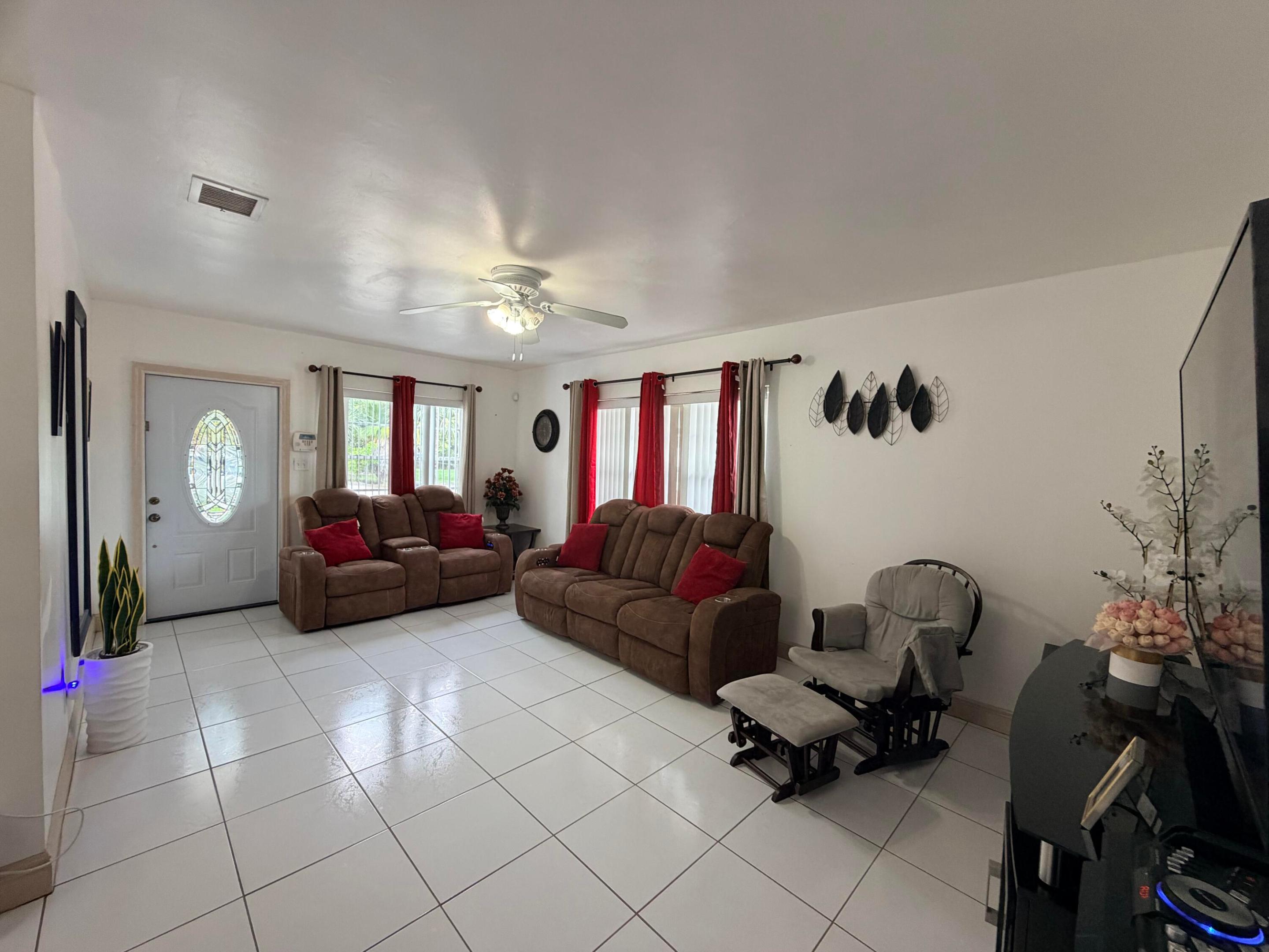 NORTHMOOR GARDENS - Residential