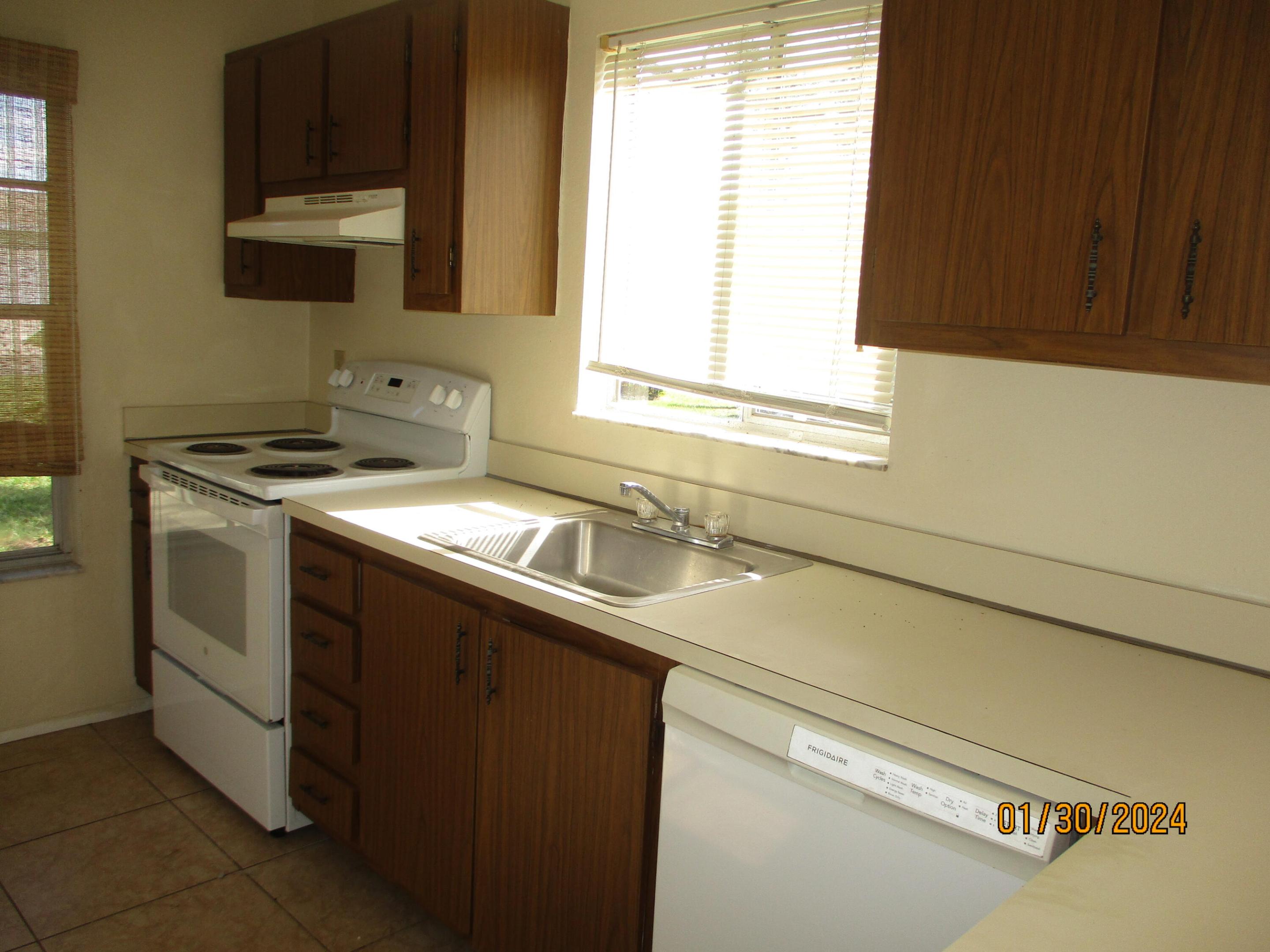 SOUTH PORT ST LUCIE UNIT 17 - Residential