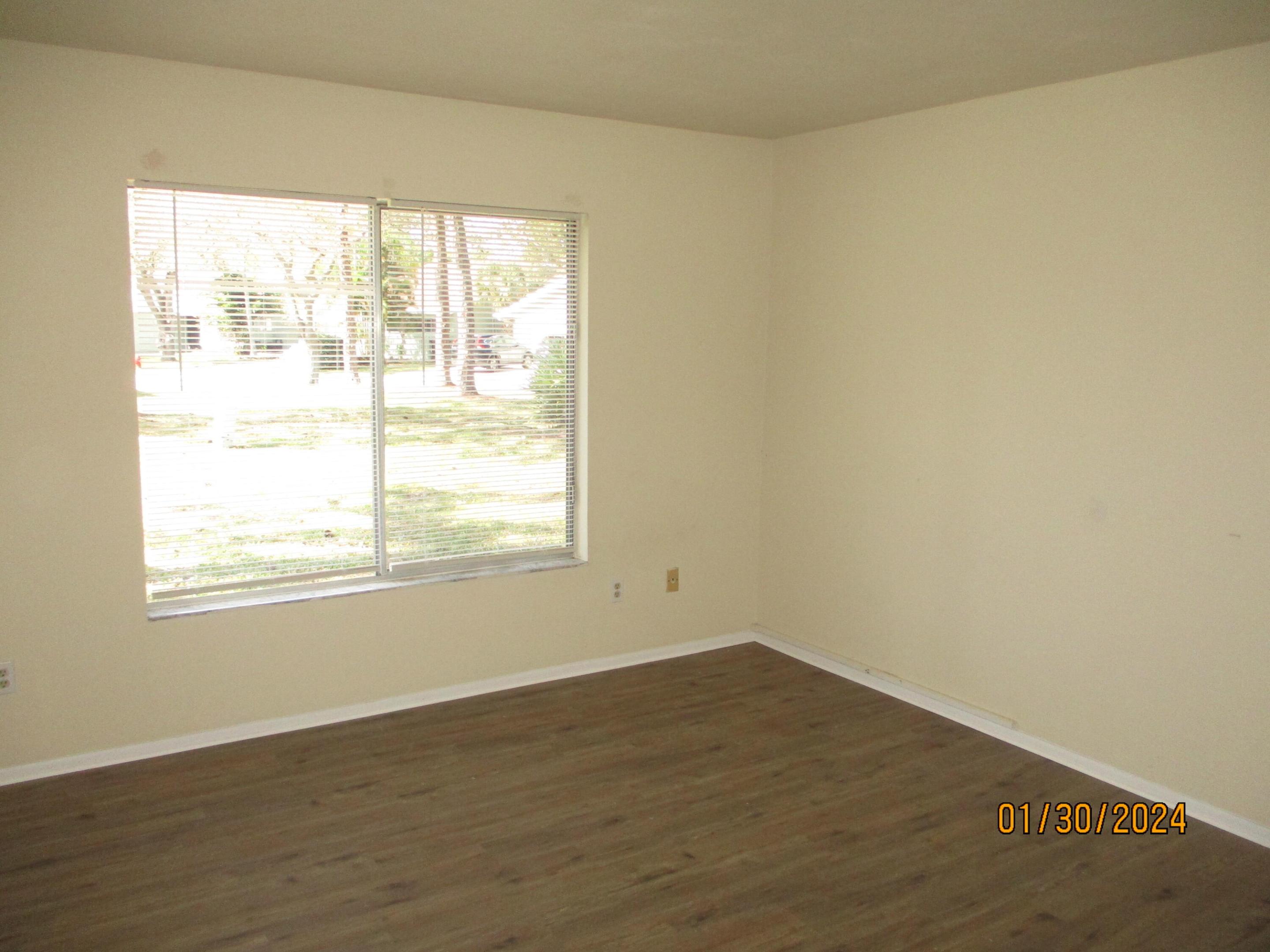 SOUTH PORT ST LUCIE UNIT 17 - Residential