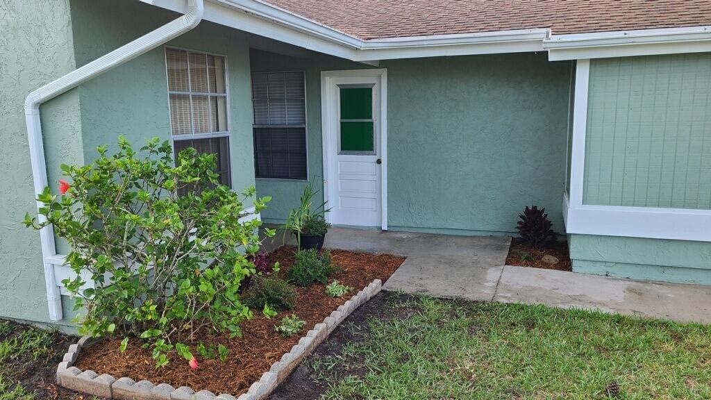 One of the most sought after townhome/villa subdivisions in the city. Well settled neighborhood seconds from shopping, recreation, medical facilities. Very clean 2 bedroom unit (with a garage!) ready for you to move right in. Well kept community featuring good Rec facilities. New water heater and flooring! See it today!