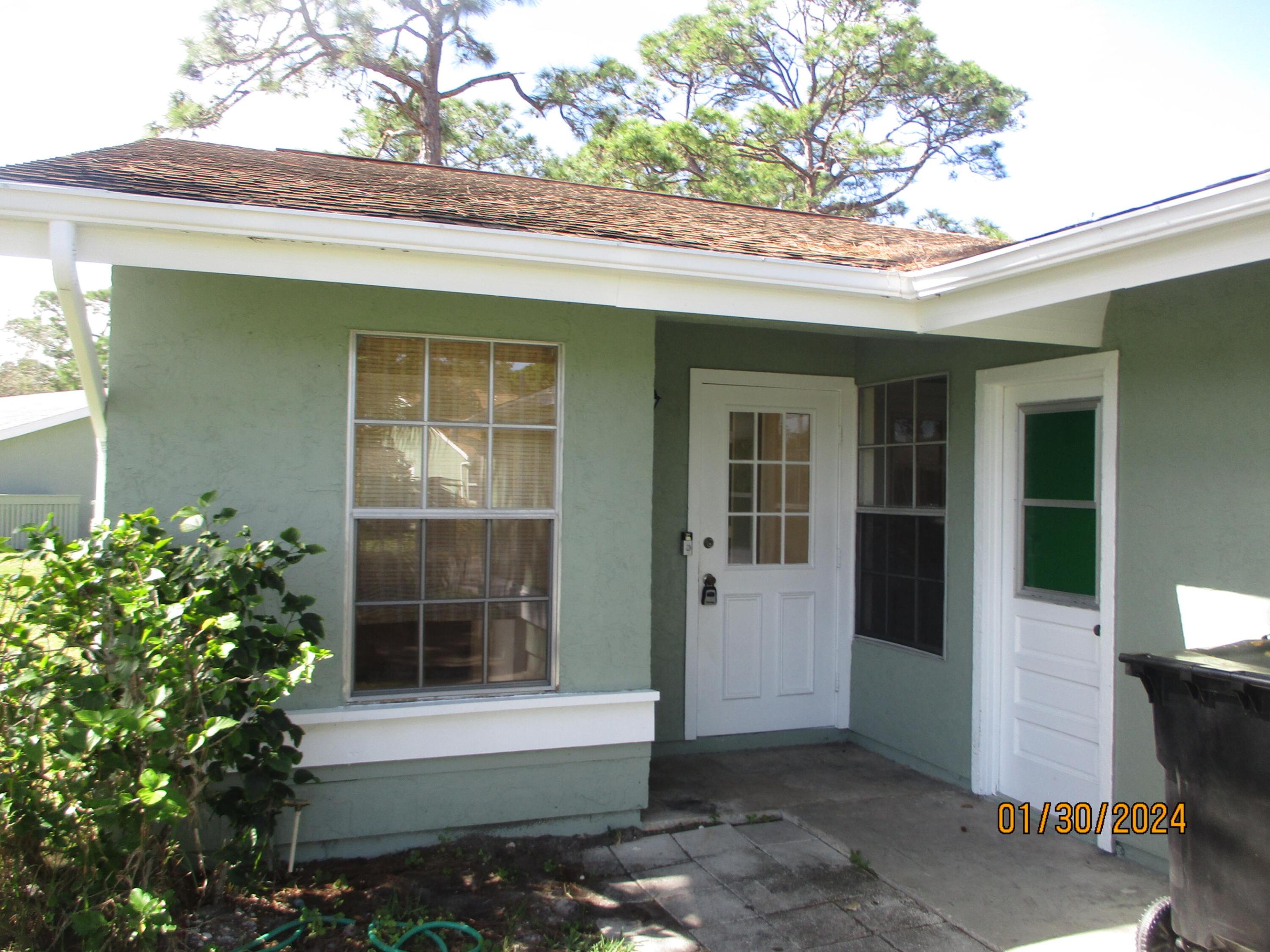 SOUTH PORT ST LUCIE UNIT 17 - Residential
