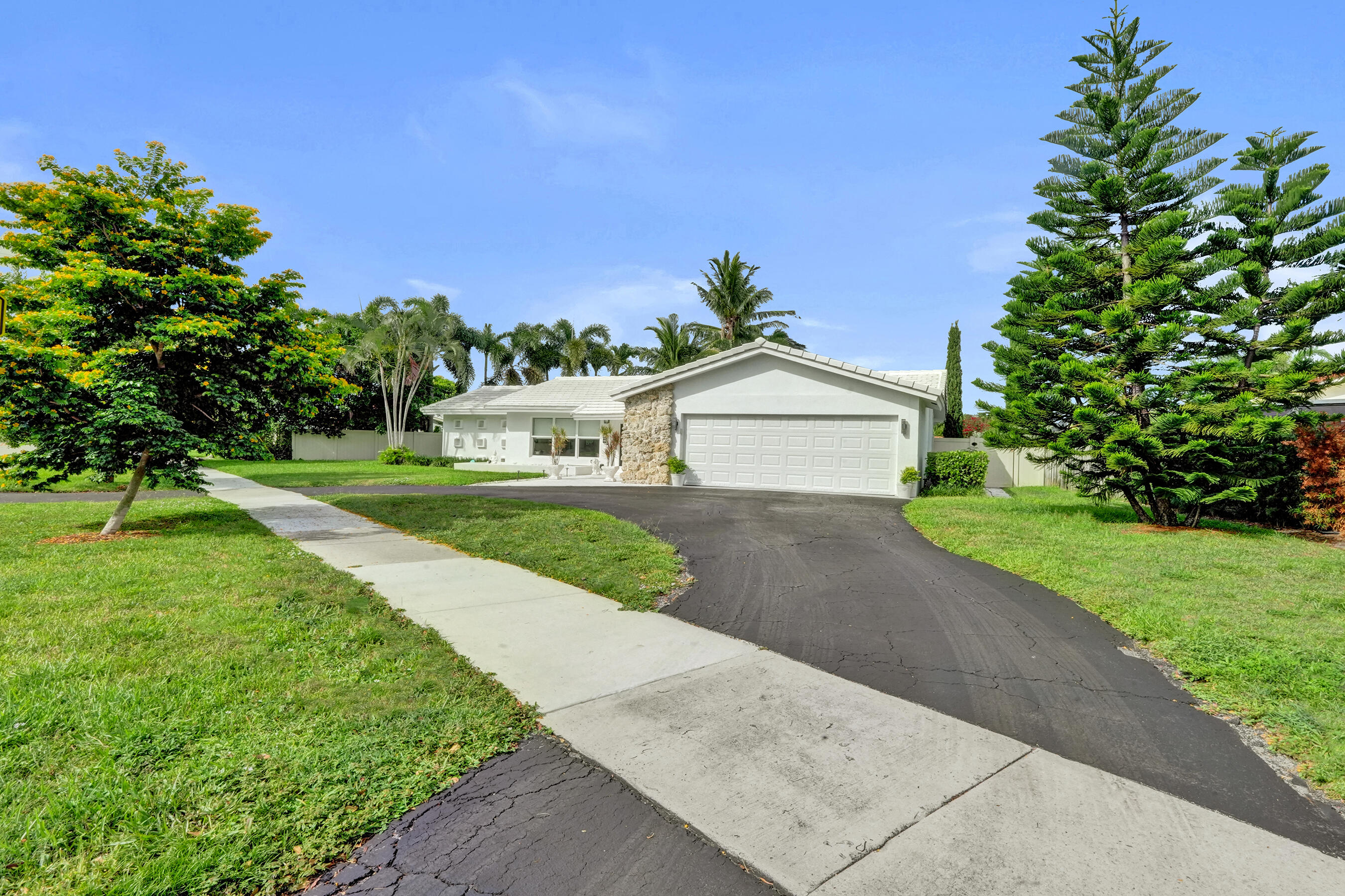 CORAL RIDGE ISLES - Residential