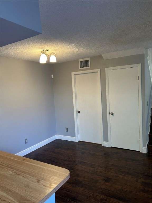 PINE LAKE - Residential