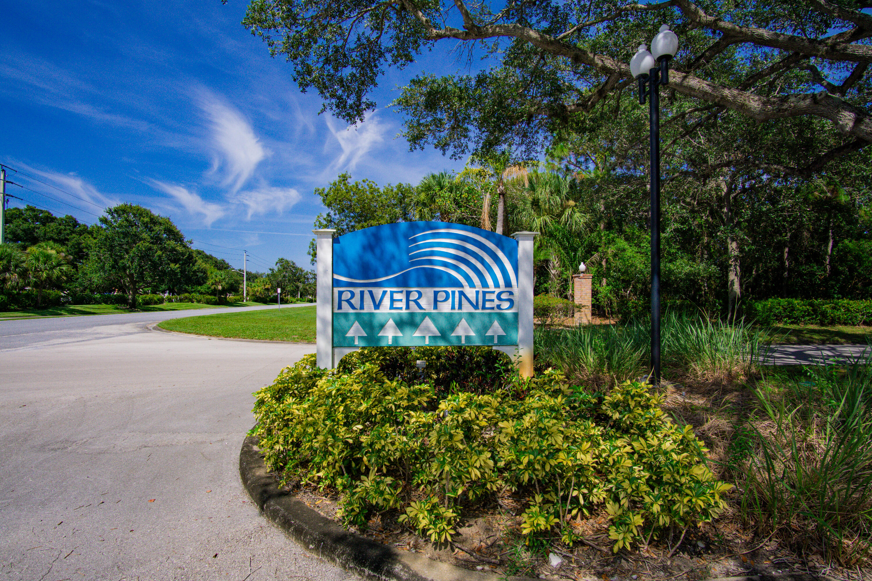 RIVER PINES - Residential