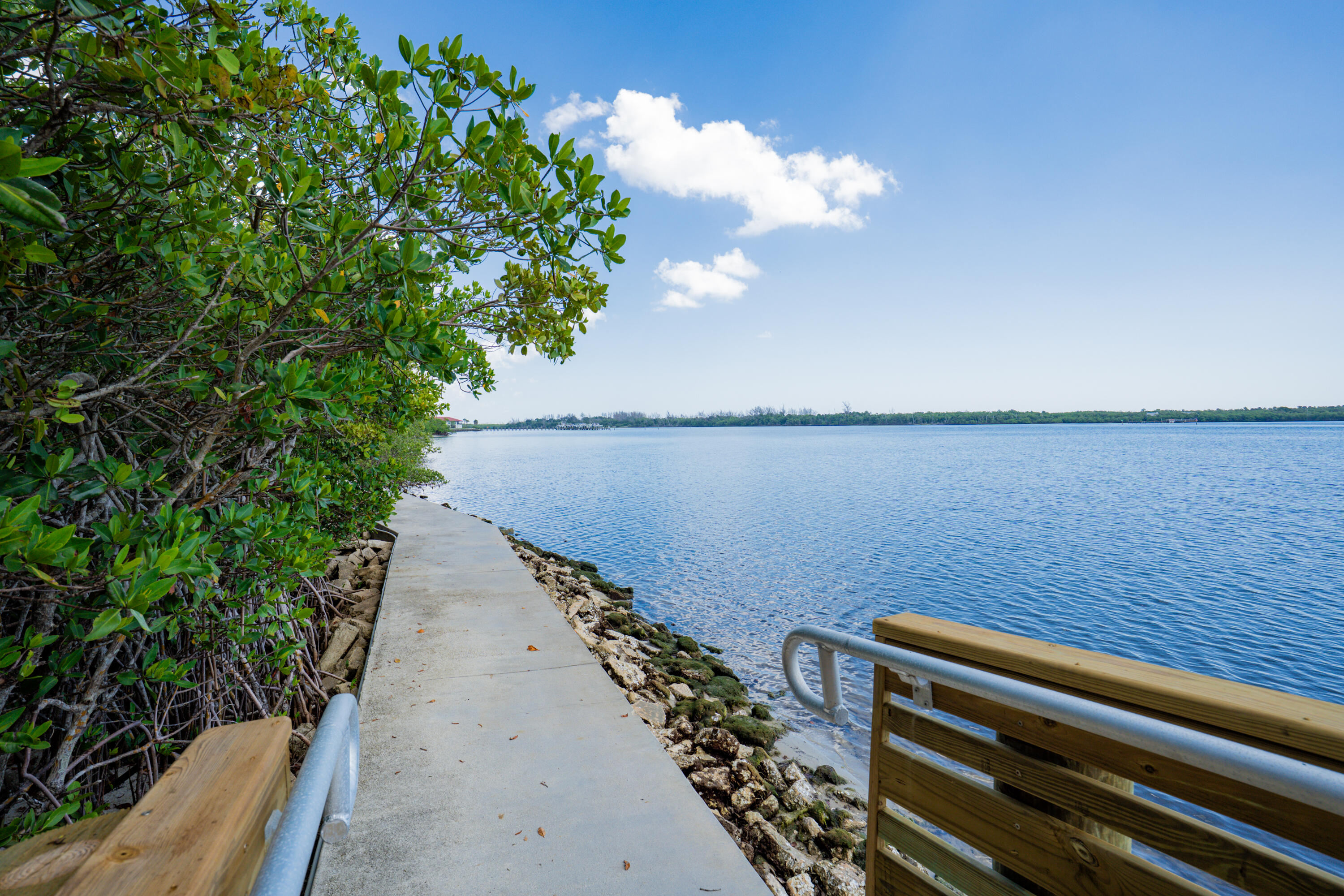 RIVER PINES - Residential