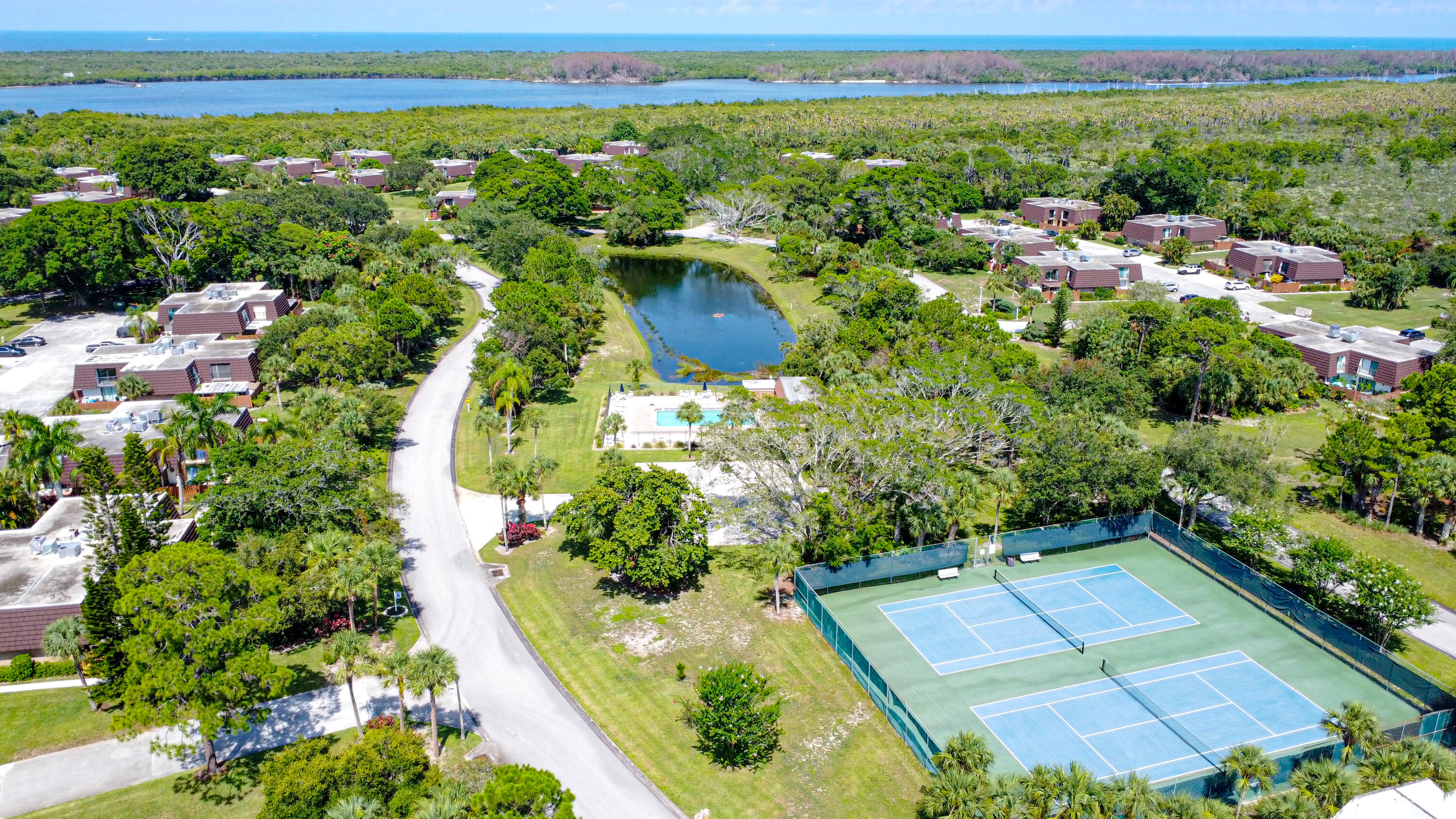 RIVER PINES - Residential