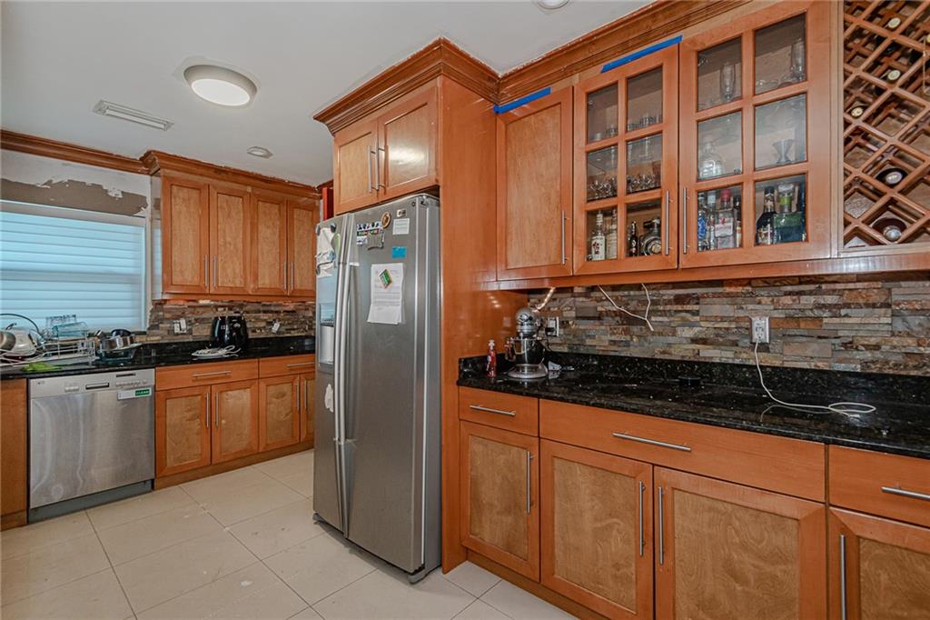 Hollywood Hills 6-22 B - Residential