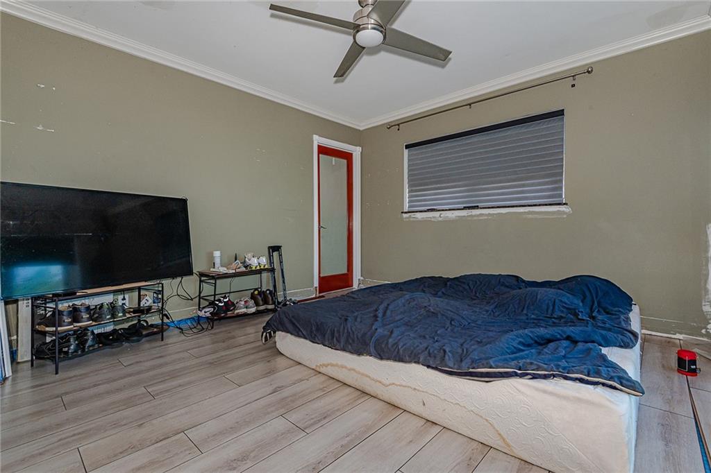 Hollywood Hills 6-22 B - Residential