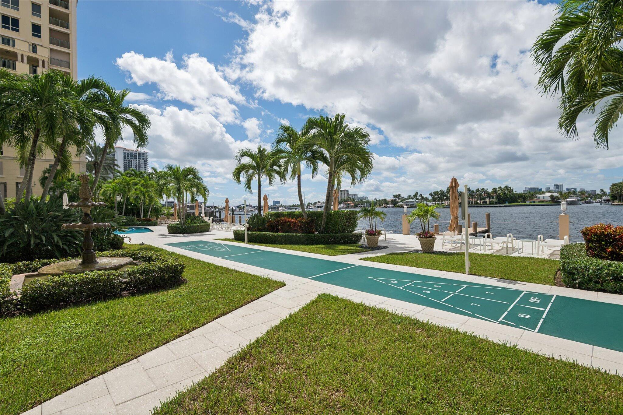 VERSAILLES CO-OP - Residential Lease