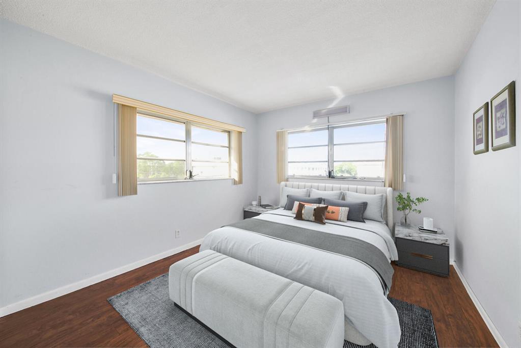 BEVERLY HILLS CONDO NUMBER FIVE - Residential