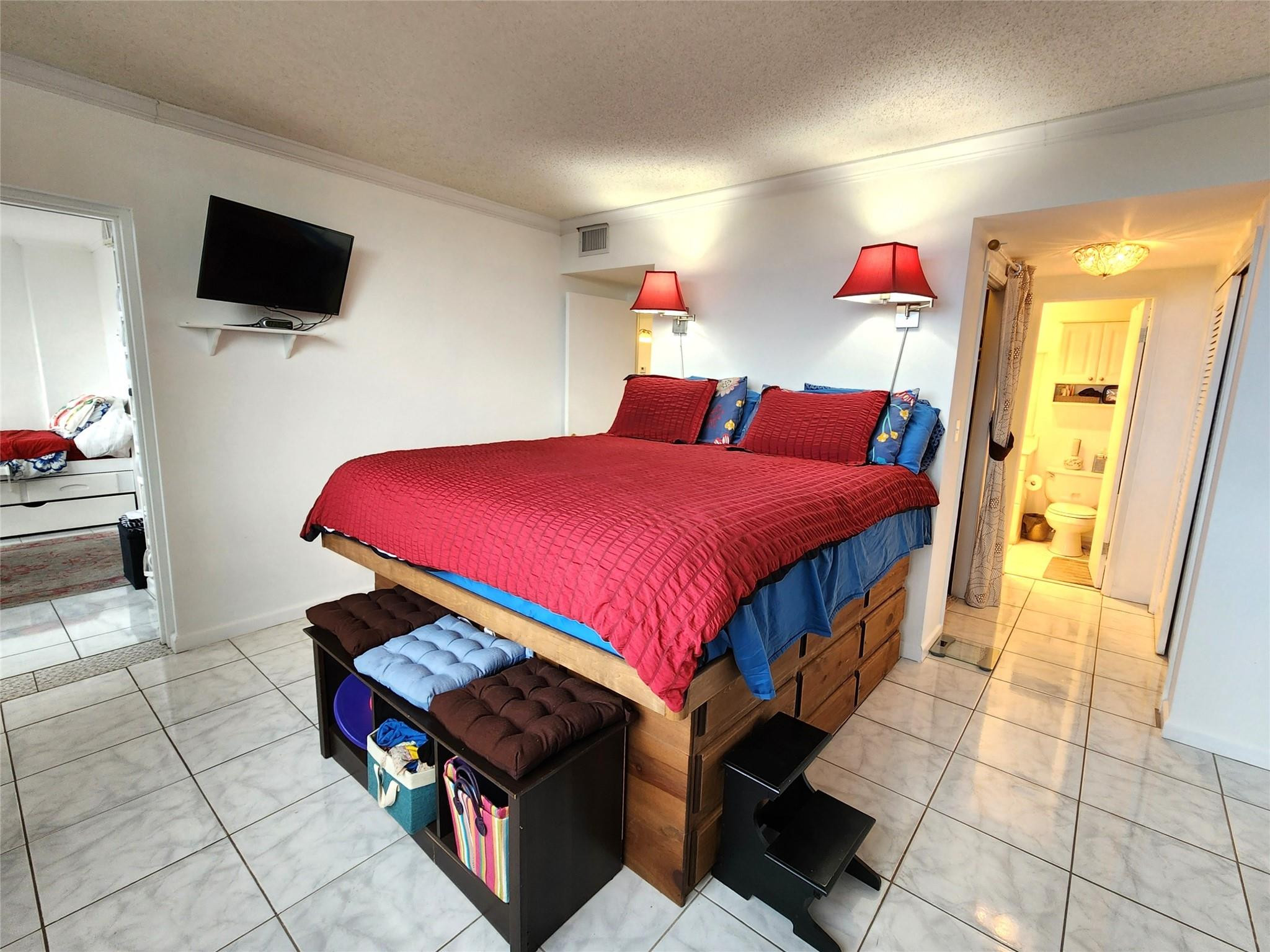 HILLCREST NO 21 - Residential