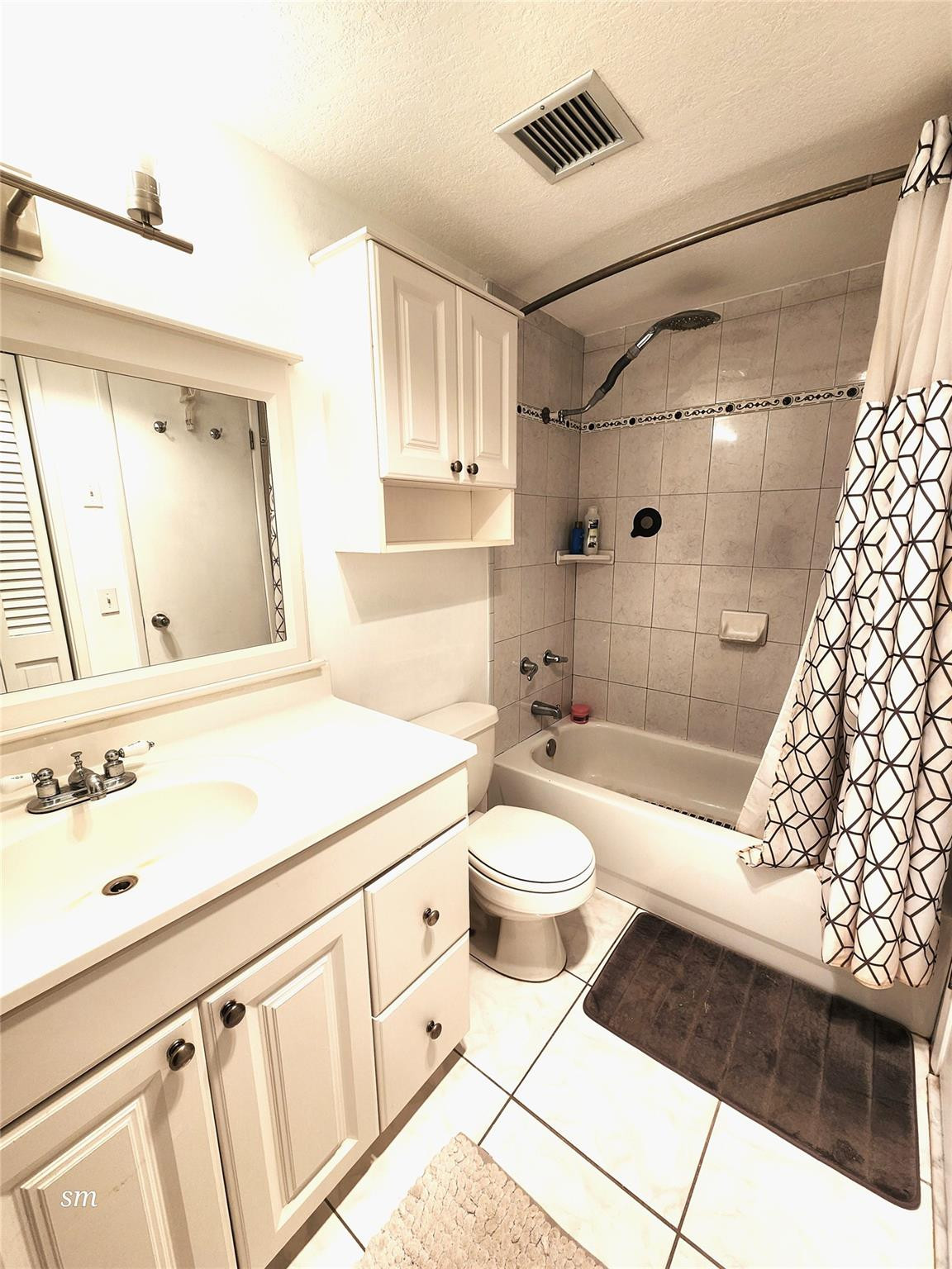 HILLCREST NO 21 - Residential