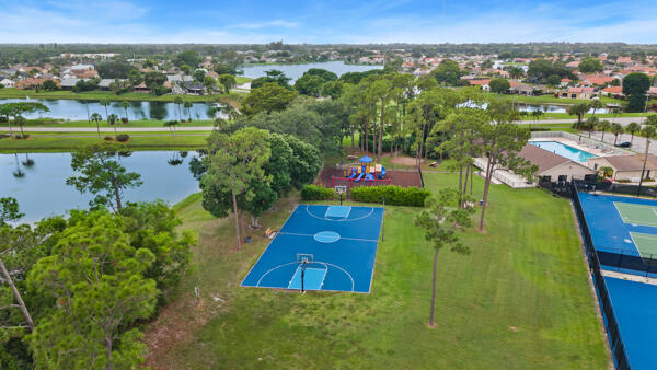 LAKES OF SHERBROOKE PH 3 - Residential