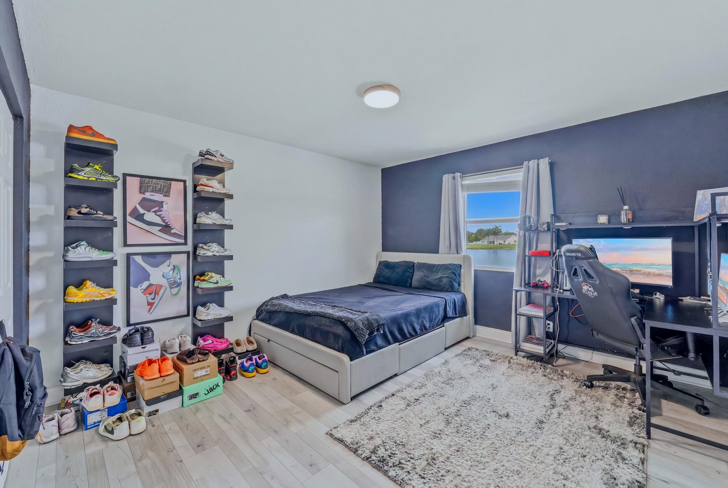 LAKES OF SHERBROOKE PH 3 - Residential