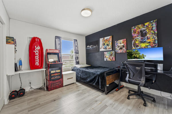 LAKES OF SHERBROOKE PH 3 - Residential